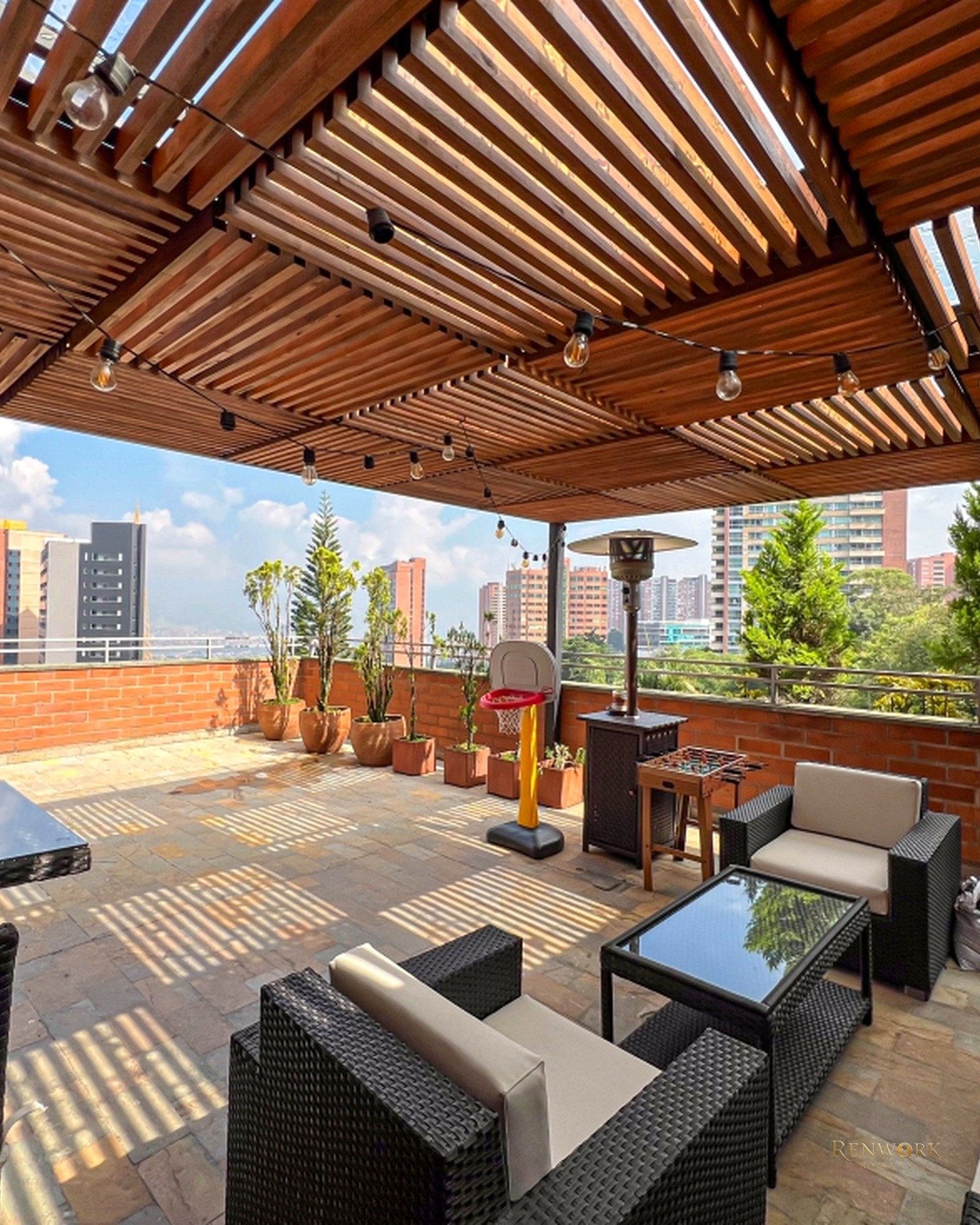 DUPLEX CON TERRAZA CERCA AL TESORO 3 HABITACIONES, IDEAL PARA NIÑOS · foto 4