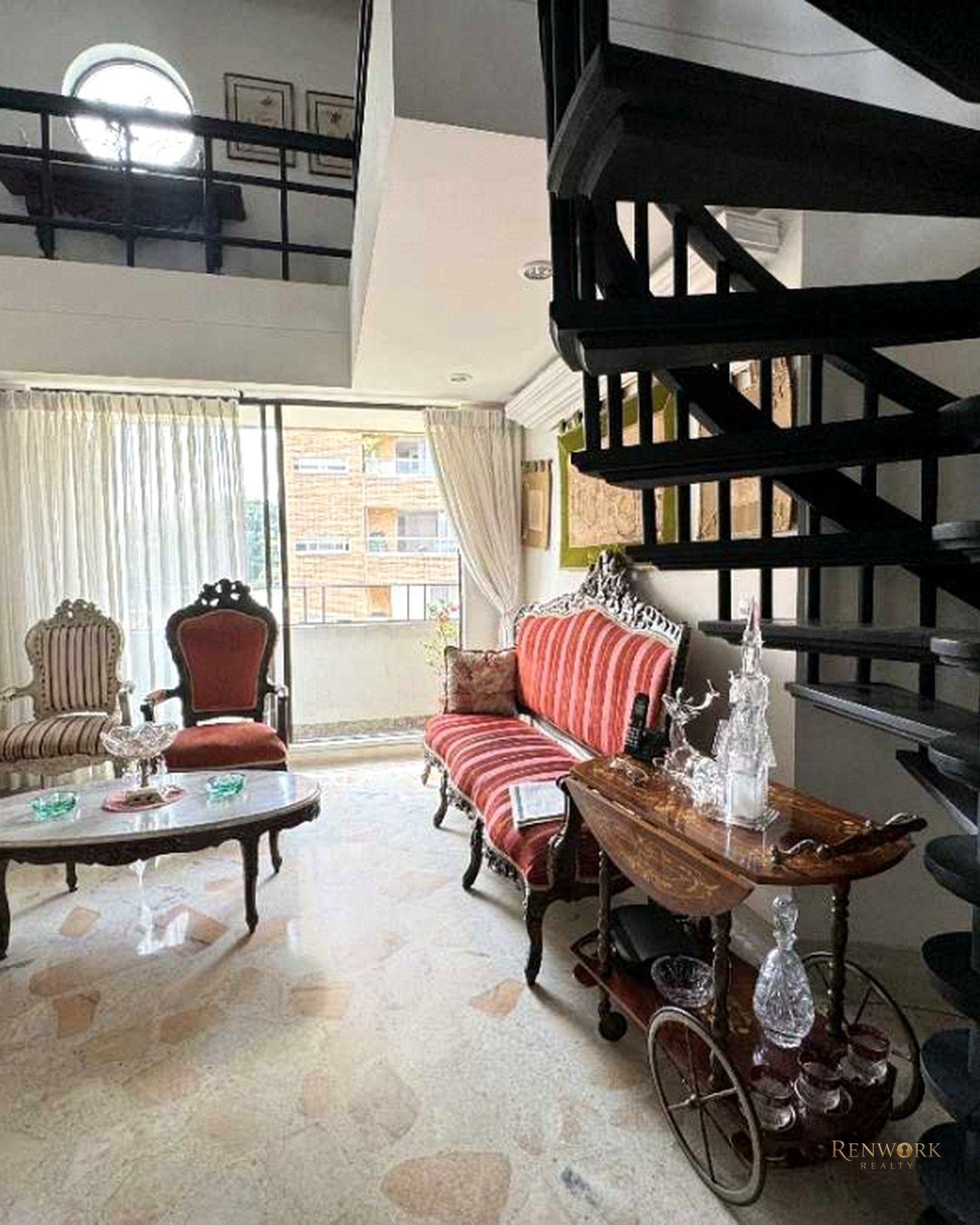 DUPLEX EN VENTA BARRIO VELODROMO,SECTOR LAURELES. · foto 2