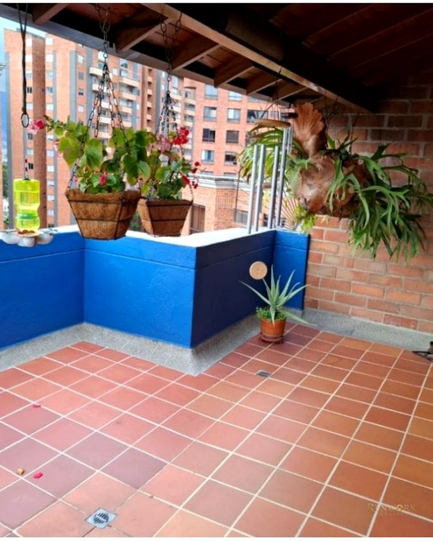 DUPLEX PARA LA VENTA EN POBLADO- PATIO BONITO · foto 8