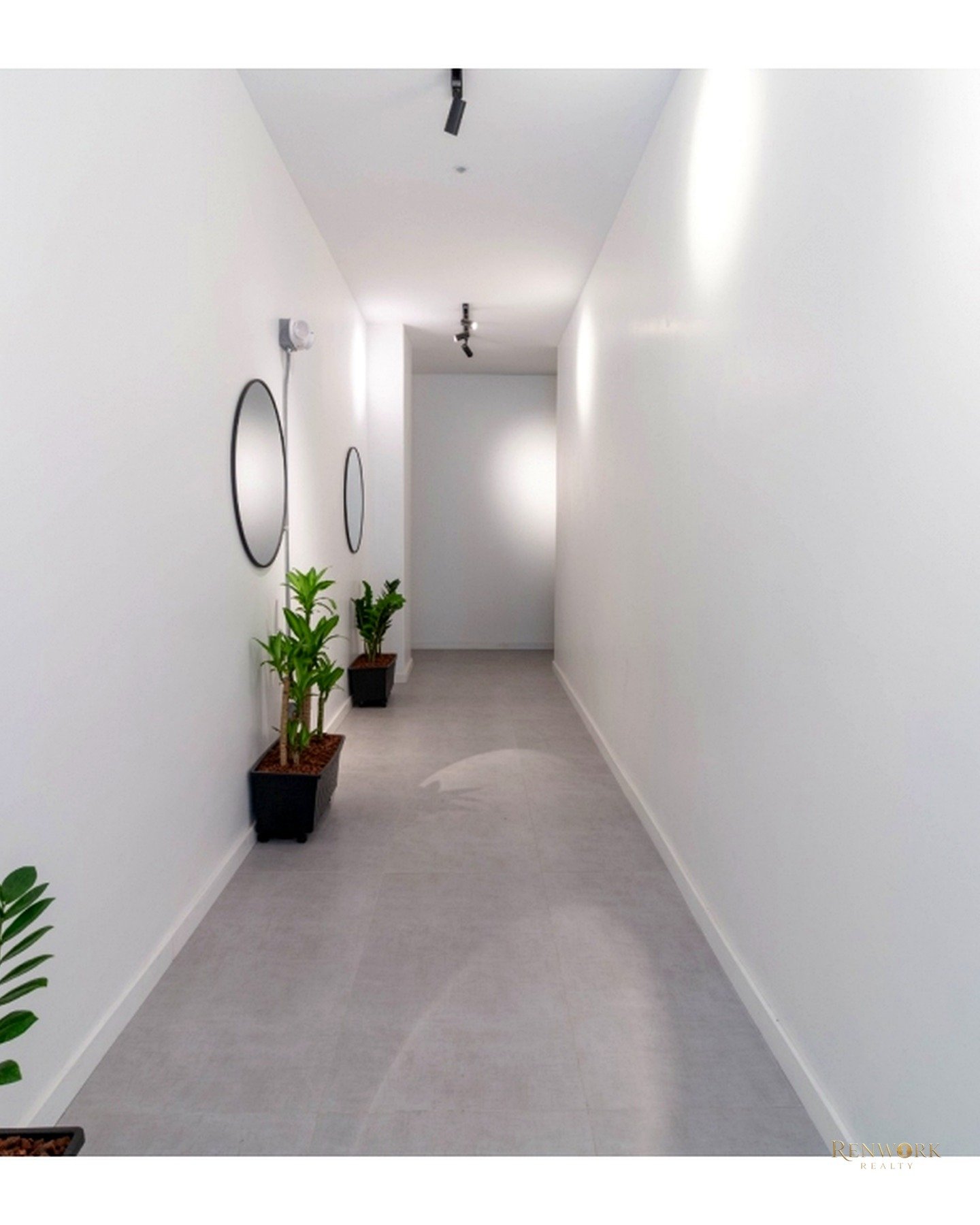 EDIFICIO AMOBLADO EN VENTA MEDELLÍN LAURELES SANTA TERESITA · foto 3