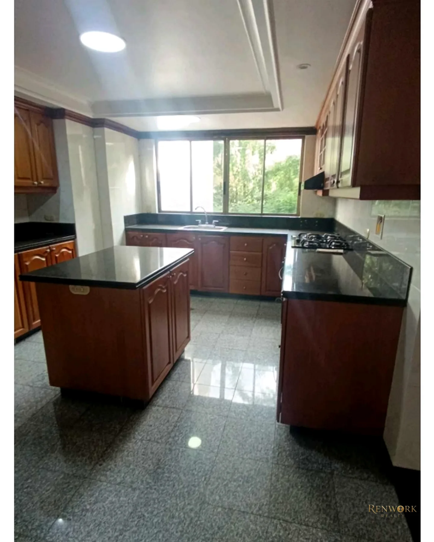 EN VENTA APARTAMENTO EN EL POBLADO · foto 5
