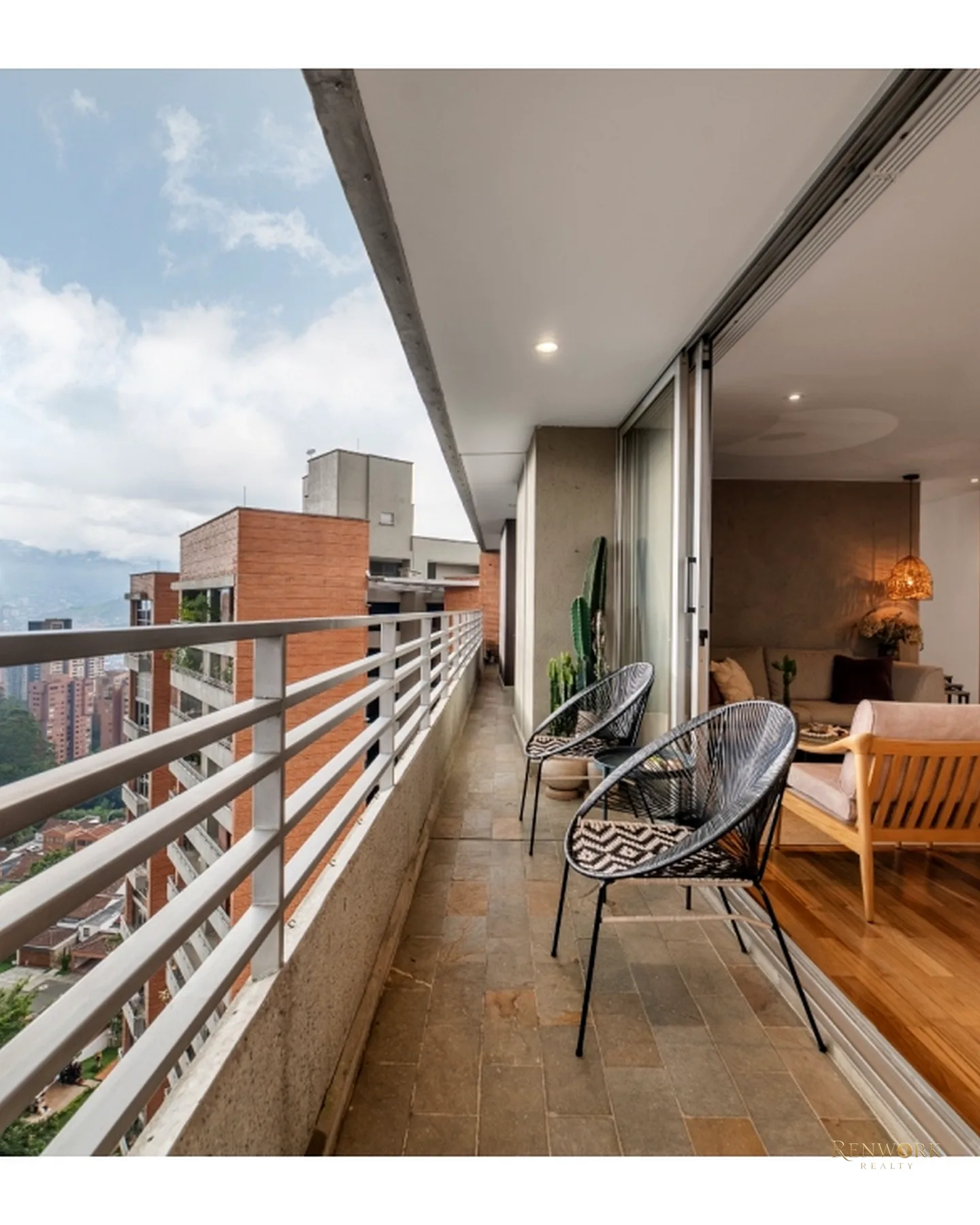 EN VENTA: EXCLUSIVO APARTAMENTO SECTOR EL TESORO, POBLADO · foto 17