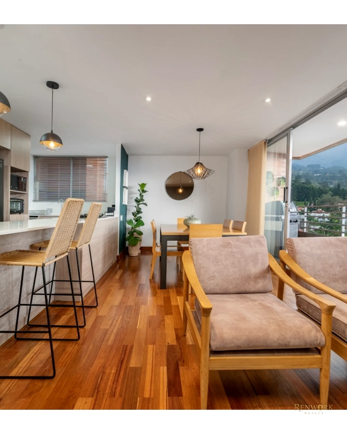 EN VENTA: EXCLUSIVO APARTAMENTO SECTOR EL TESORO, POBLADO · foto 5