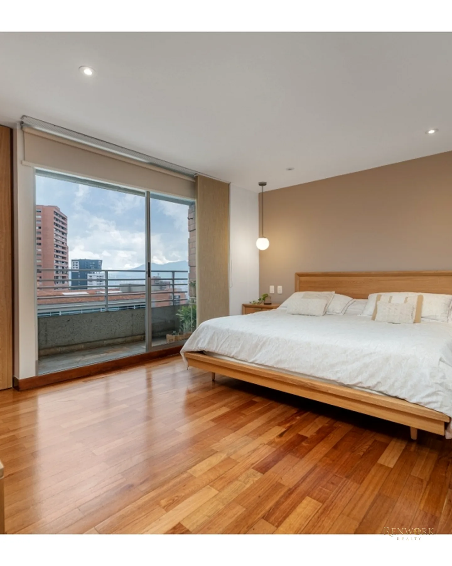 EN VENTA: EXCLUSIVO APARTAMENTO SECTOR EL TESORO, POBLADO · foto 9