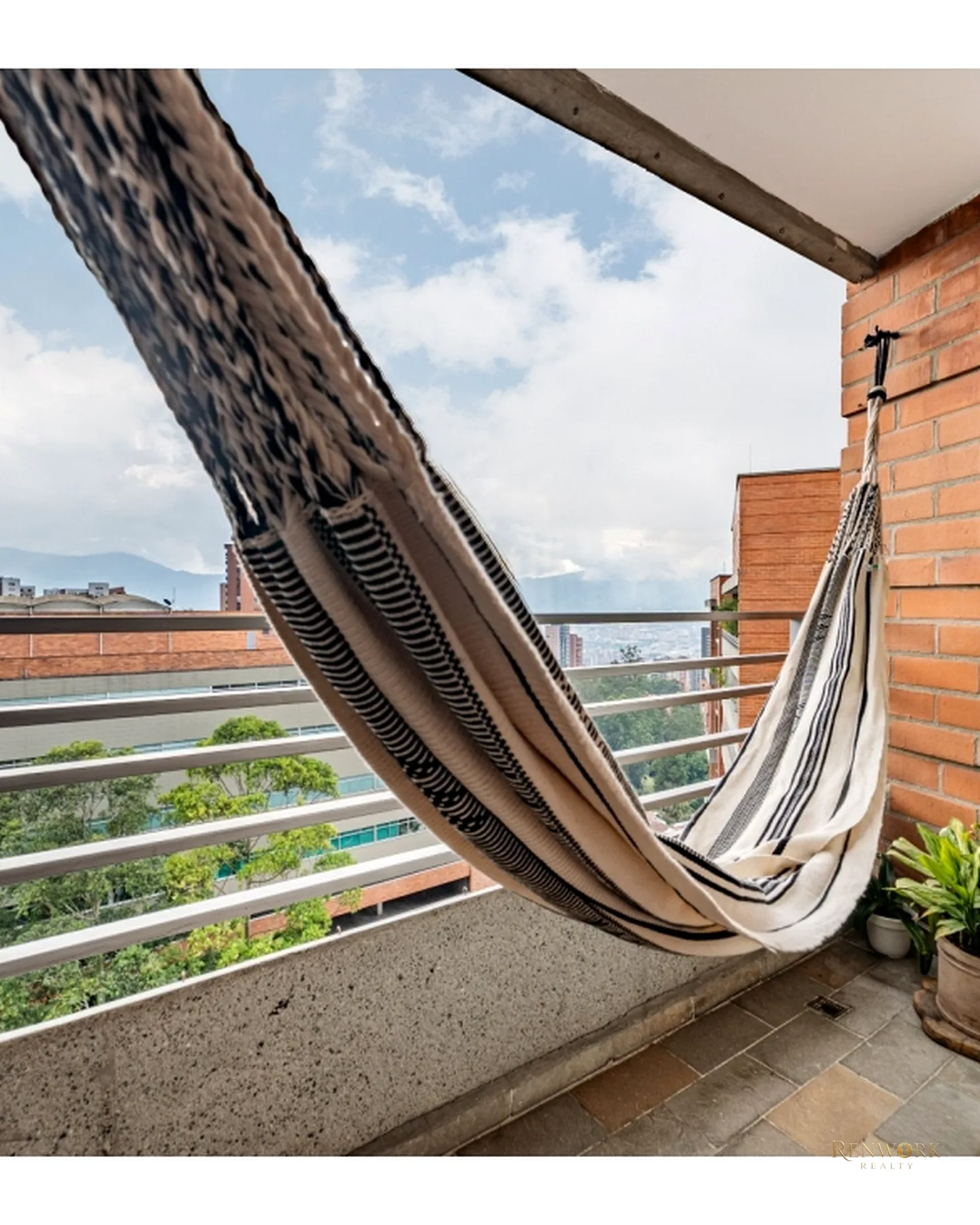 EN VENTA: EXCLUSIVO APARTAMENTO SECTOR EL TESORO, POBLADO · foto 18