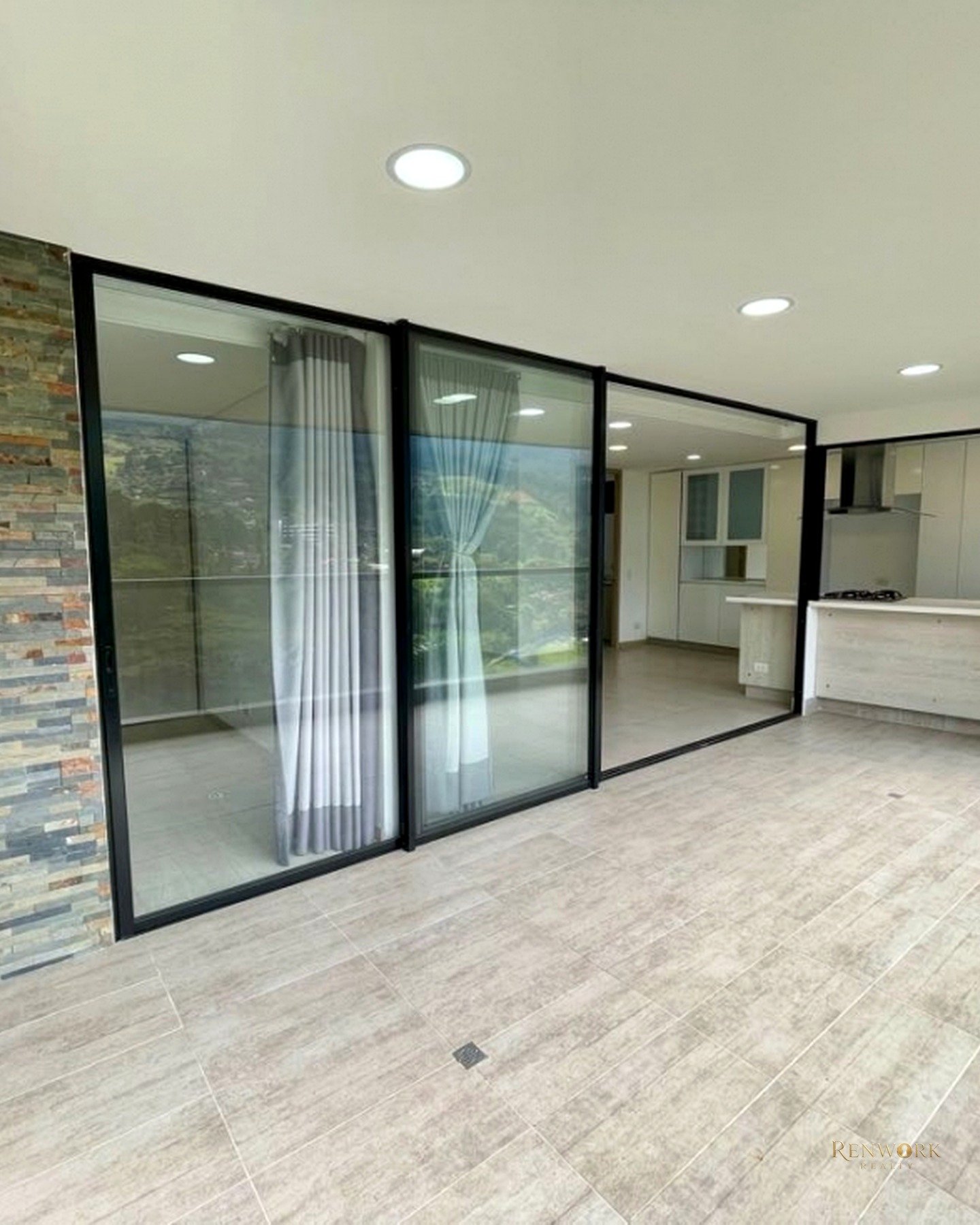 ESPECTACULAR APARTAMENTO CON VISTA DEFINIDA EN LAS BRUJAS DE 116 M² · foto 3