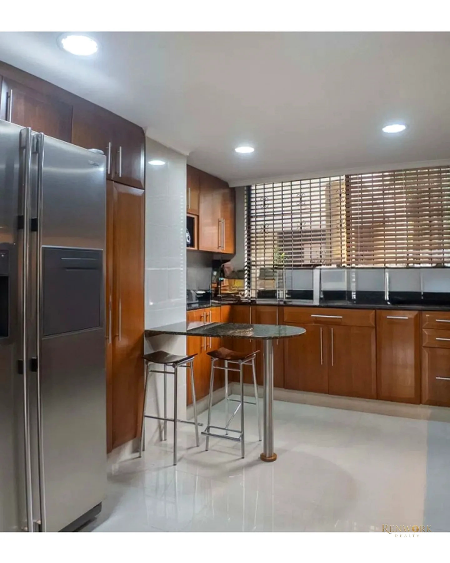 ESPECTACULAR APARTAMENTO EN EL POBLADO · foto 4