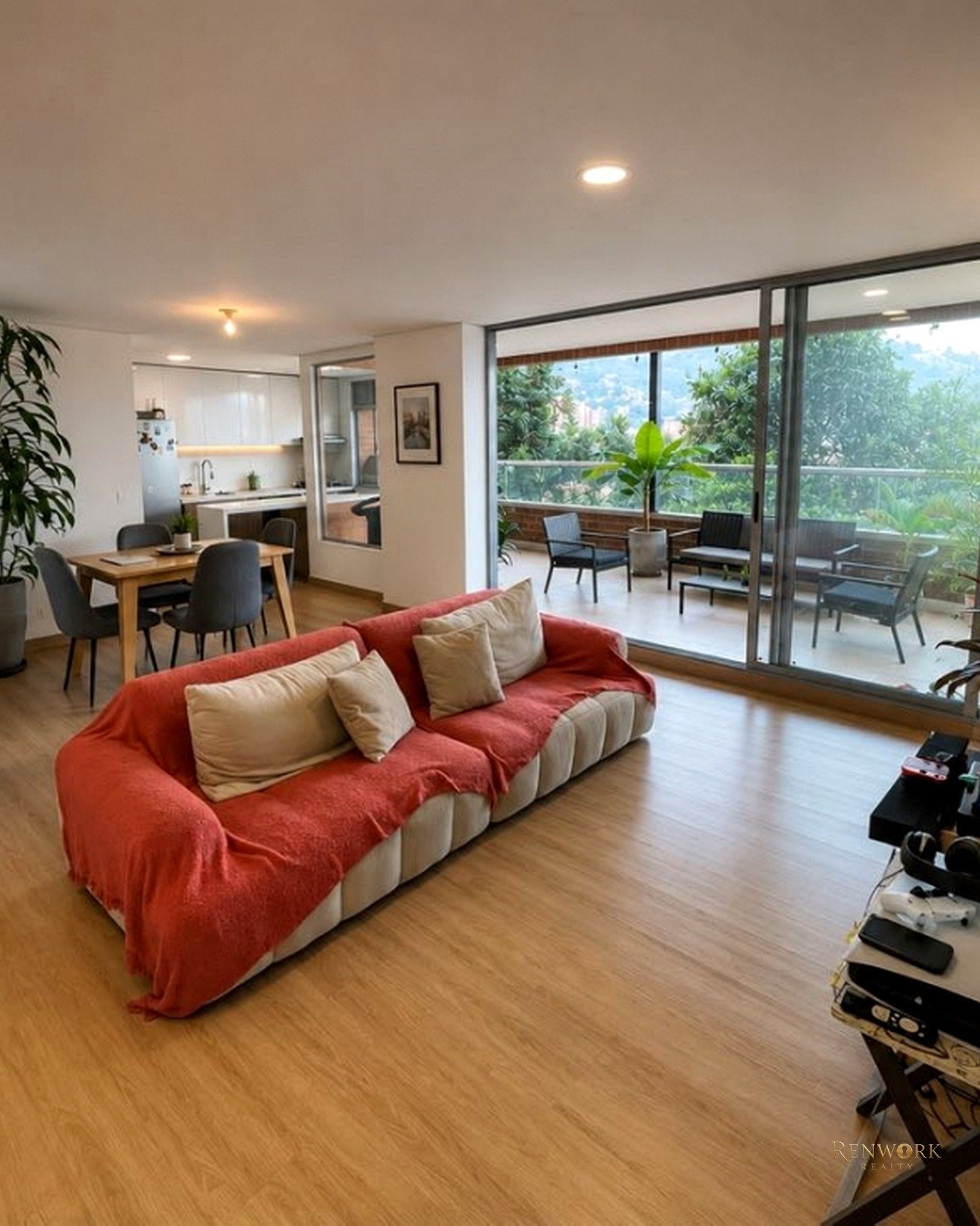 ESPECTACULAR APARTAMENTO EN LA LOMA DE LAS BRUJAS DE 169 M² · foto 2