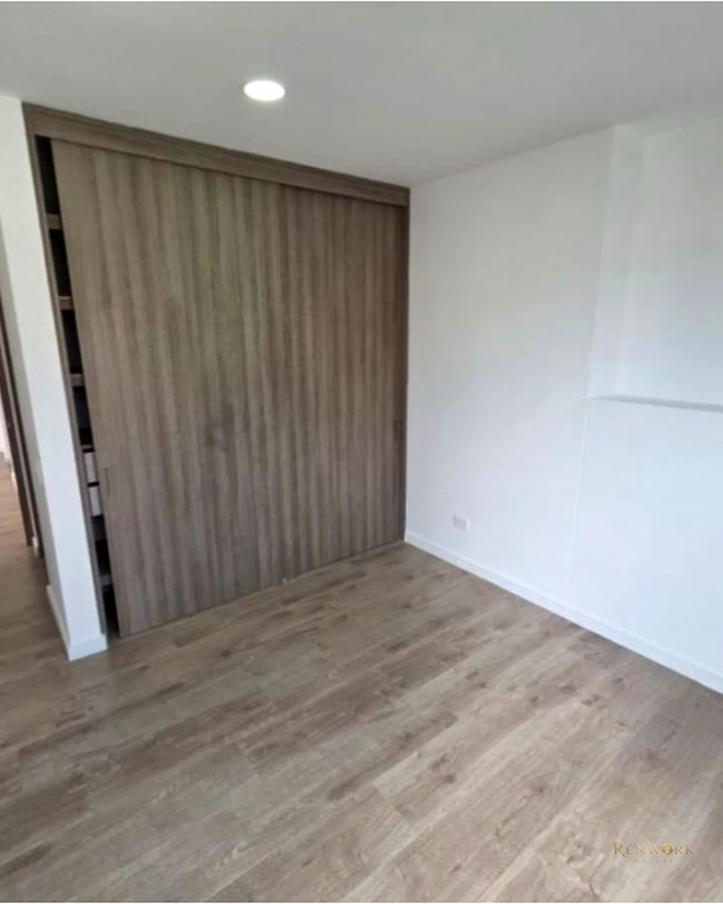 ESPECTACULAR APARTAMENTO EN LA LOMA DEL ESMERALDAL LINDA UNIDAD · foto 6