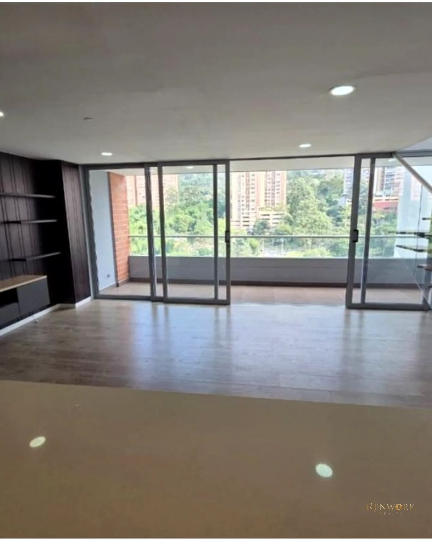 ESPECTACULAR APARTAMENTO EN LA LOMA DEL ESMERALDAL LINDA UNIDAD · foto 10