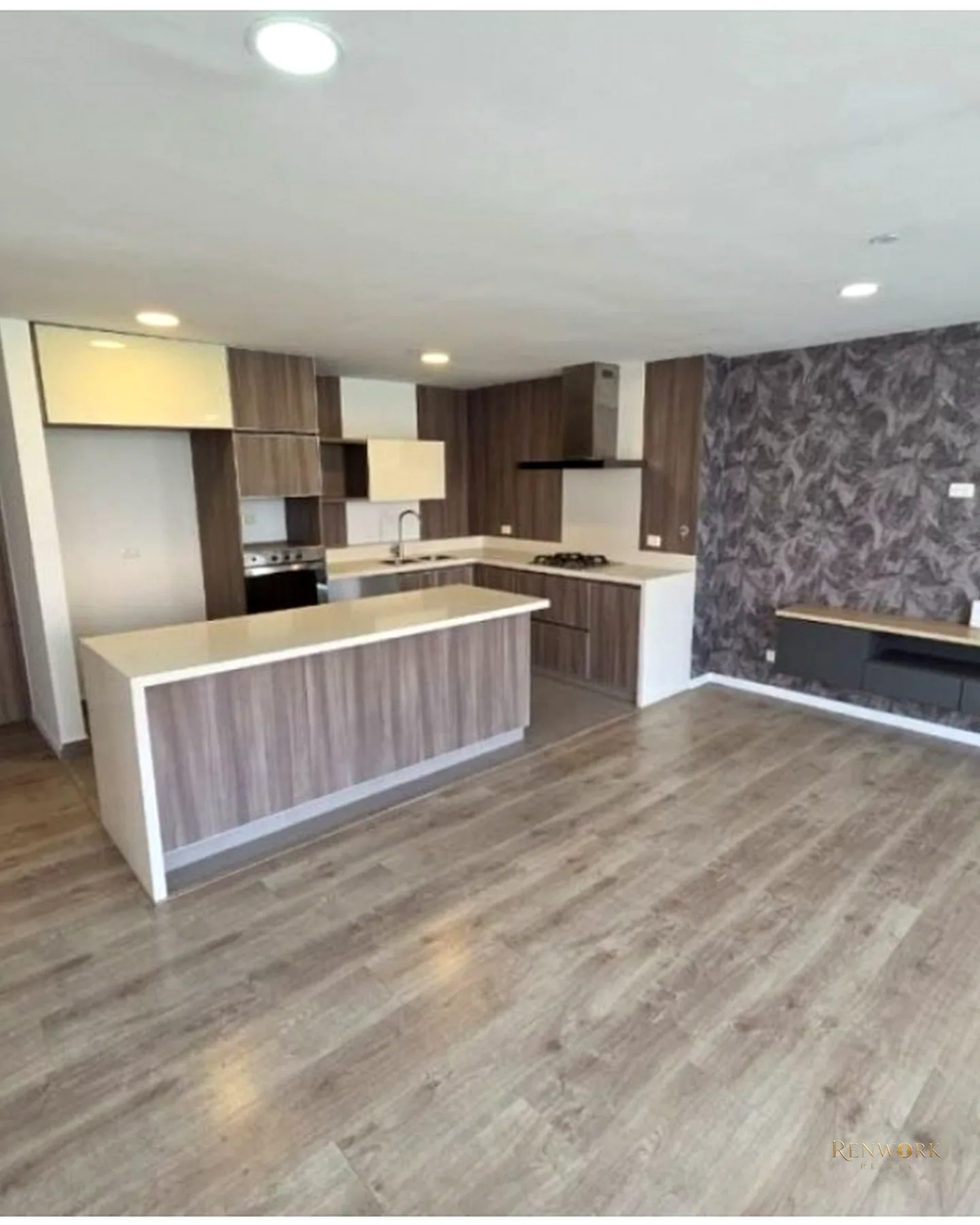 ESPECTACULAR APARTAMENTO EN LA LOMA DEL ESMERALDAL LINDA UNIDAD · foto 1