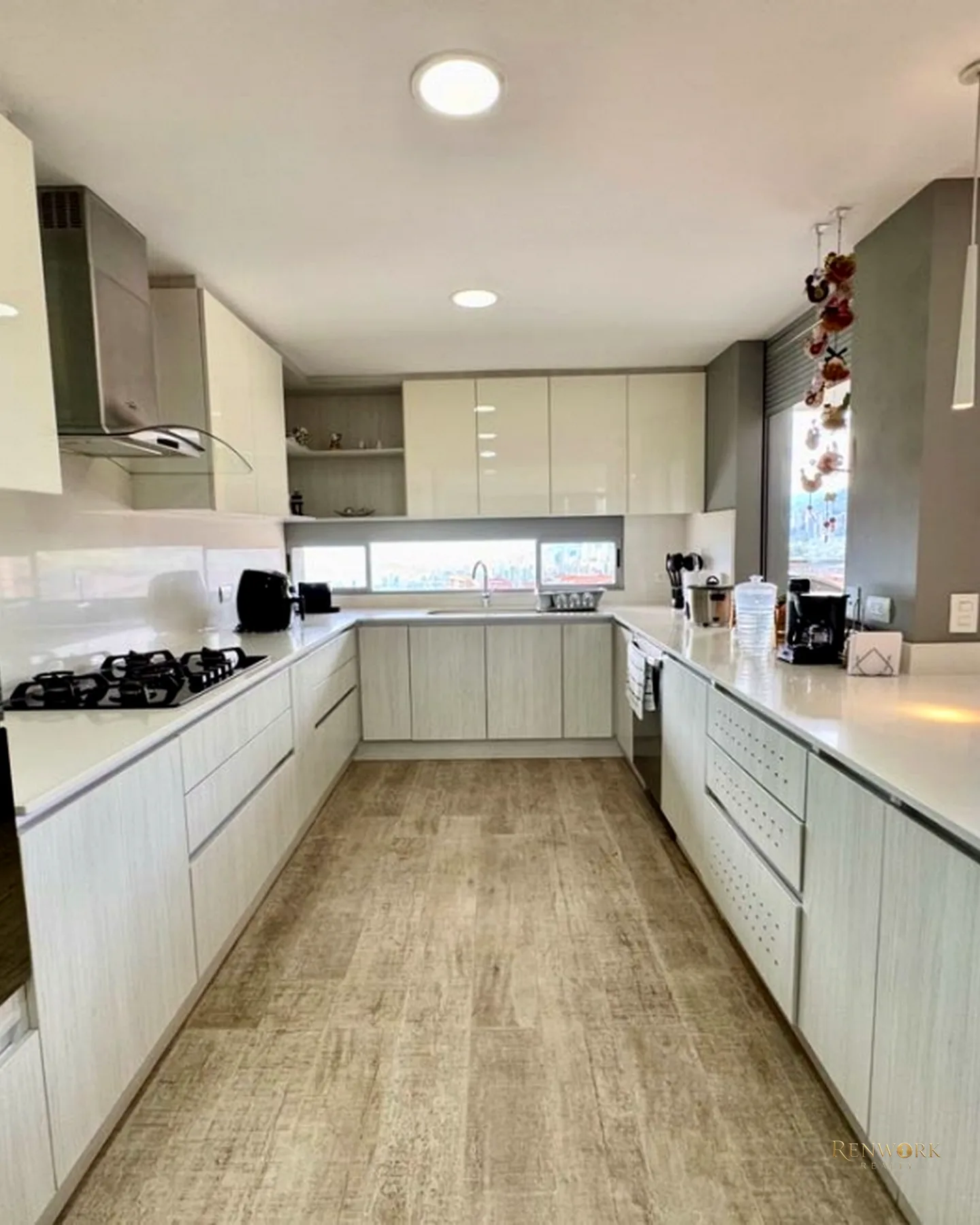 ESPECTACULAR APARTAMENTO EN VENTA EN ENVIGADO LAS BRUJAS · foto 4
