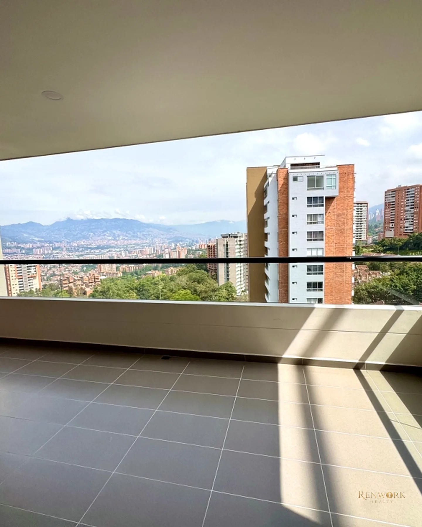 ESPECTACULAR APARTAMENTO EN VENTA ENVIGADO LOMA DE LAS BRUJAS · foto 19