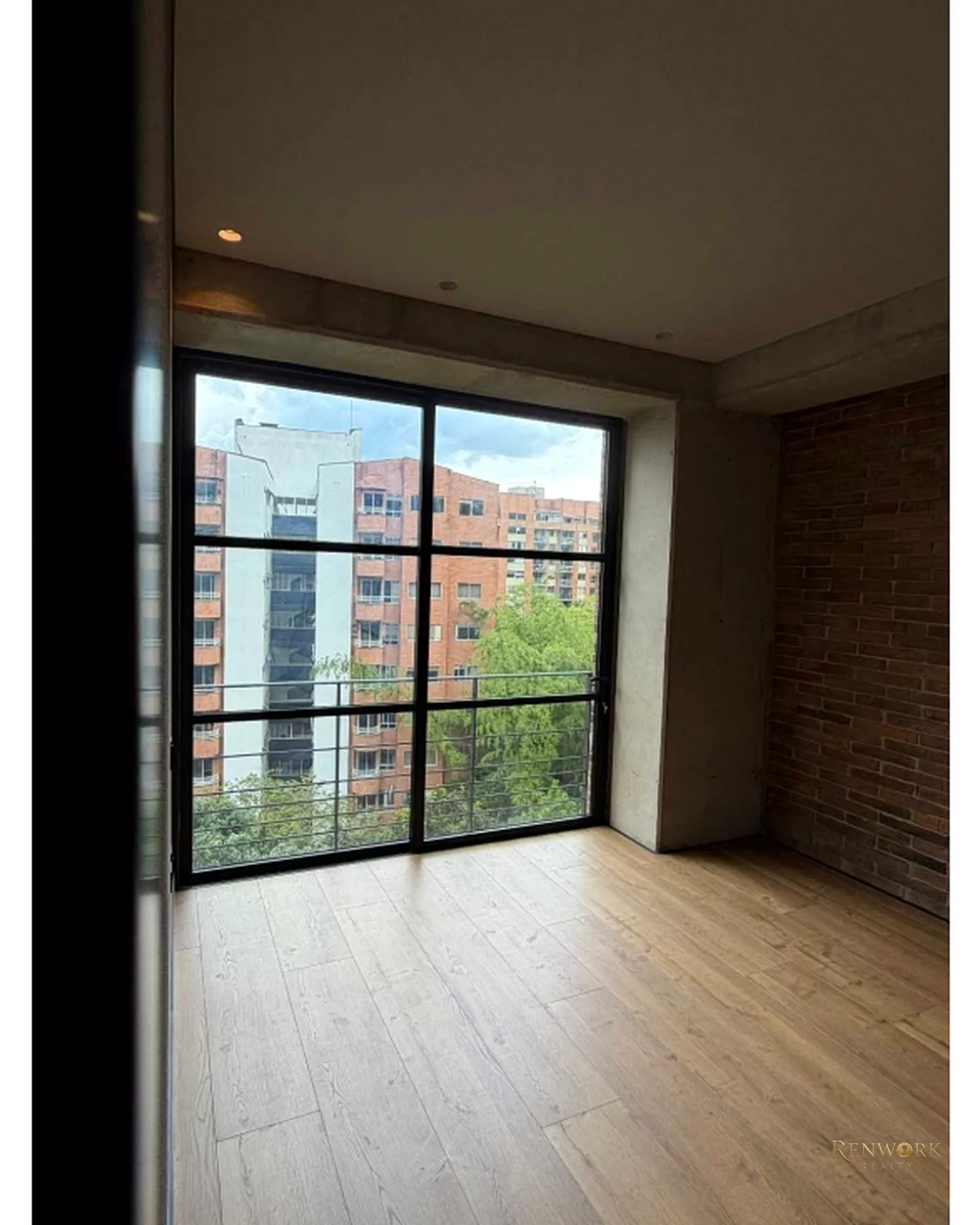 ESPECTACULAR APARTAMENTO VENTA POBLADO CASTROPOL CON TERRAZA, MODERNO · foto 6