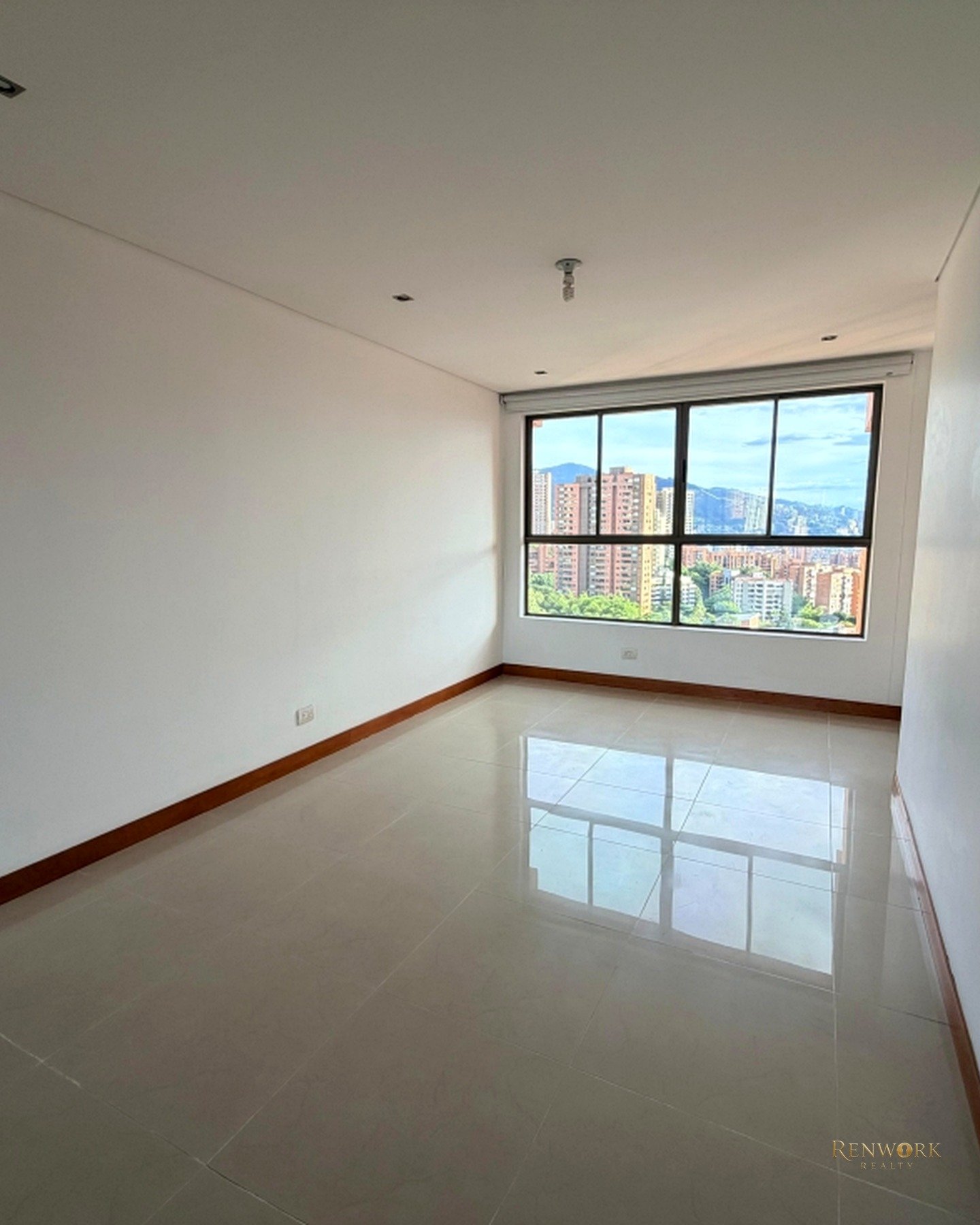 ESPECTACULAR APTO EN VENTA Y ARRIENDO LOMA DE LOS GONZALES · foto 13