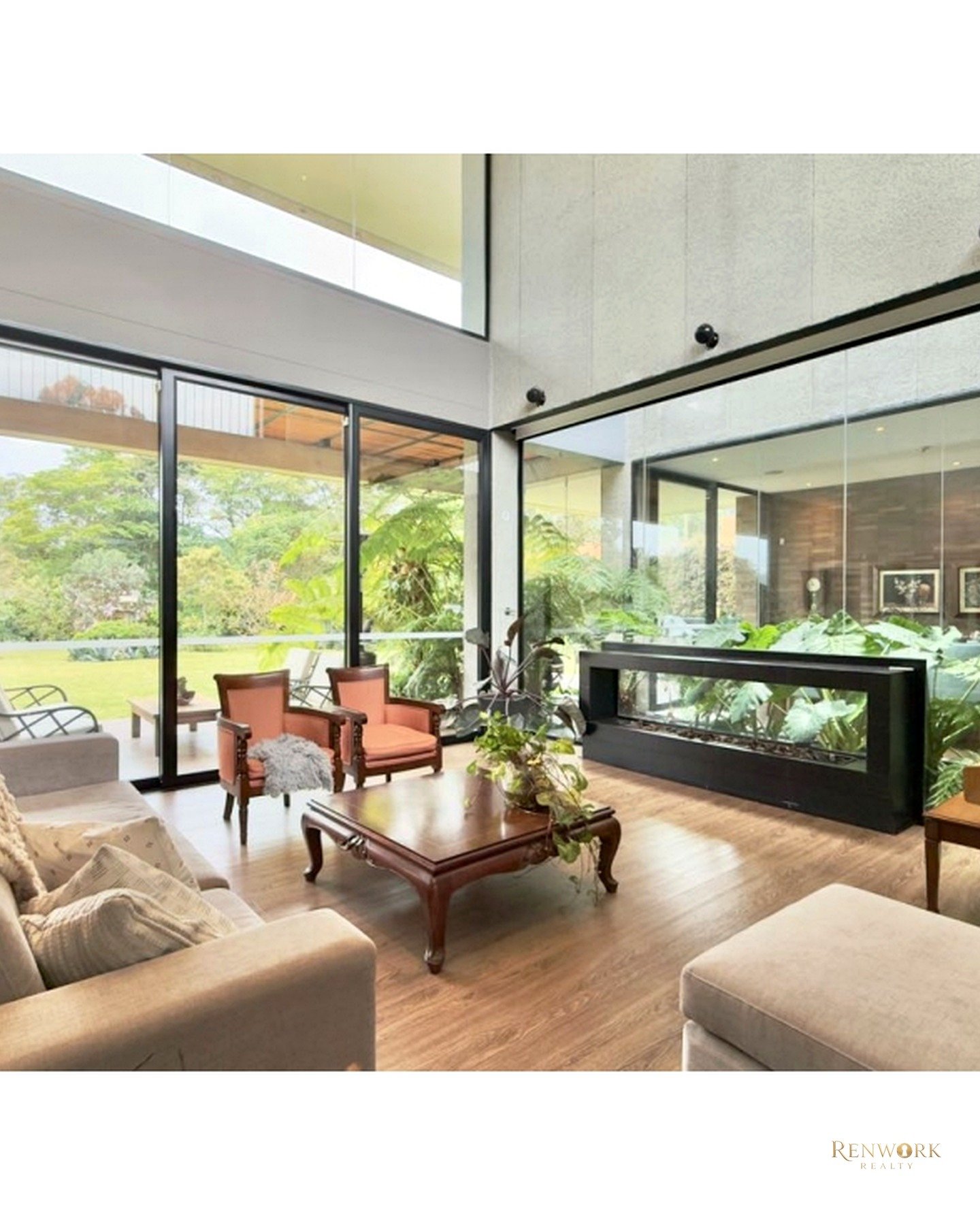 ESPECTACULAR CASA EN EL ALTO DE LAS PALMAS · foto 2