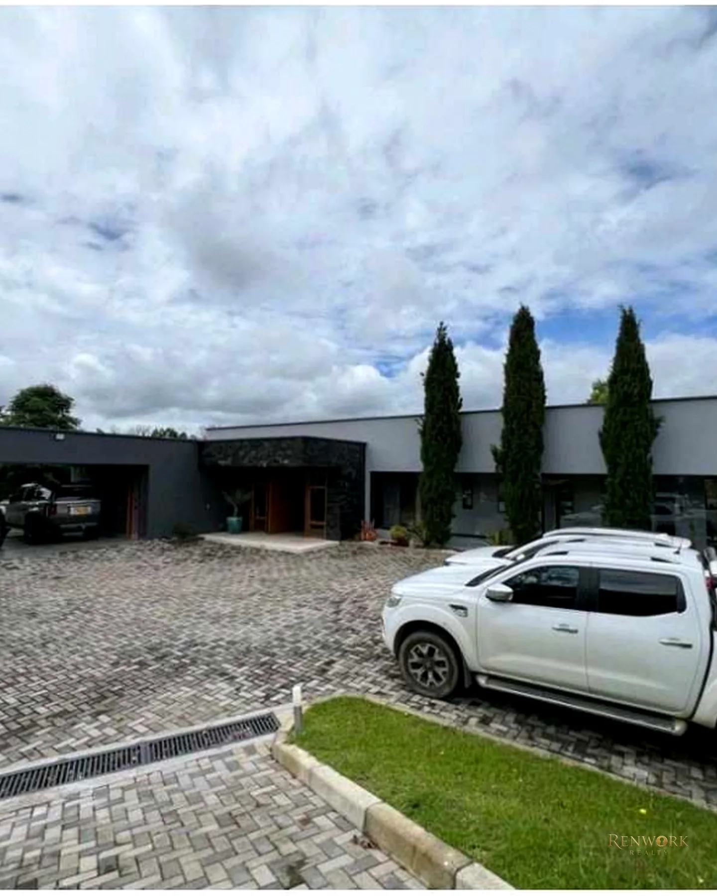 ESPECTACULAR CASA EN UNIDAD CERRADA EN EL RETIRO · foto 19