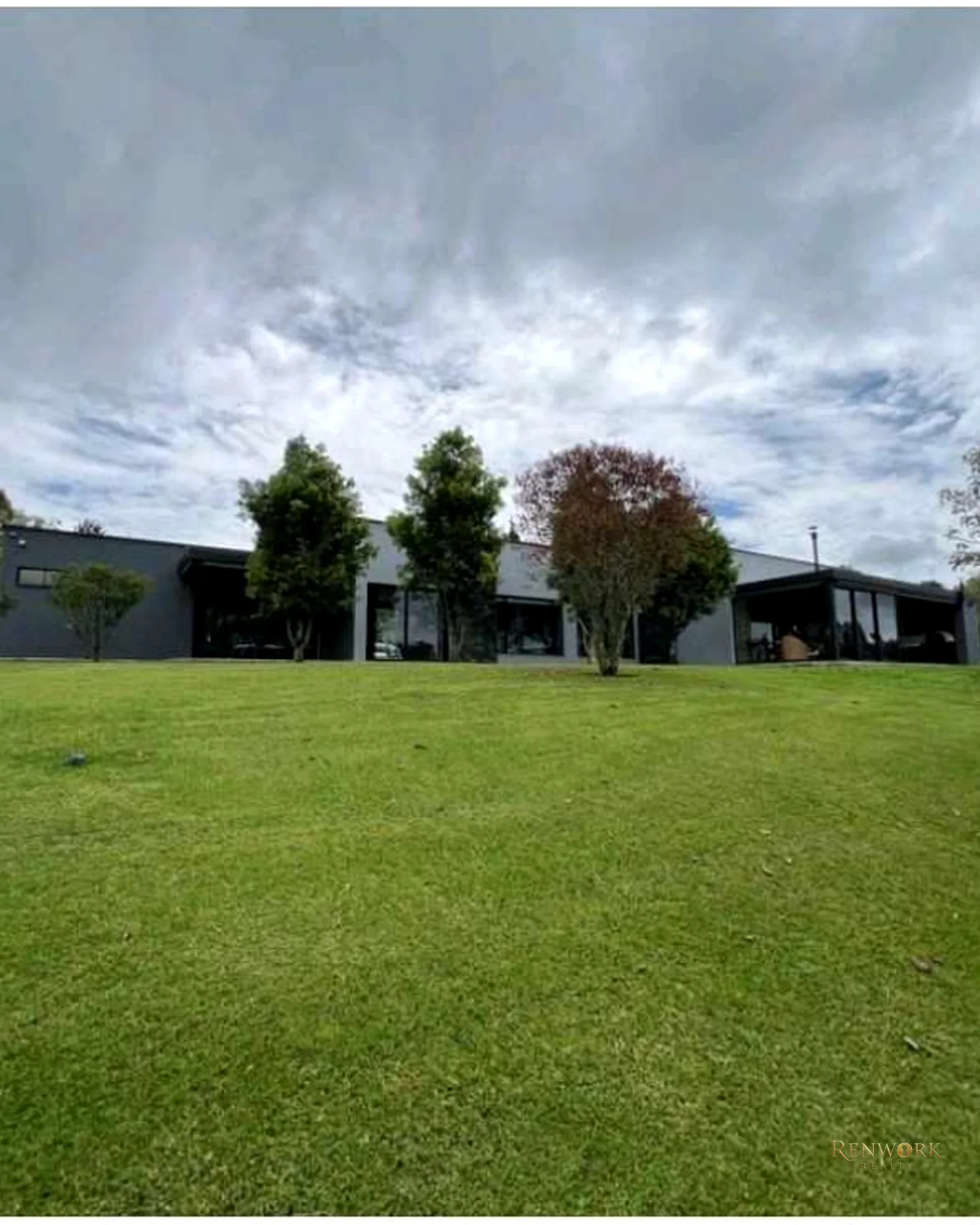 ESPECTACULAR CASA EN UNIDAD CERRADA EN EL RETIRO · foto 13
