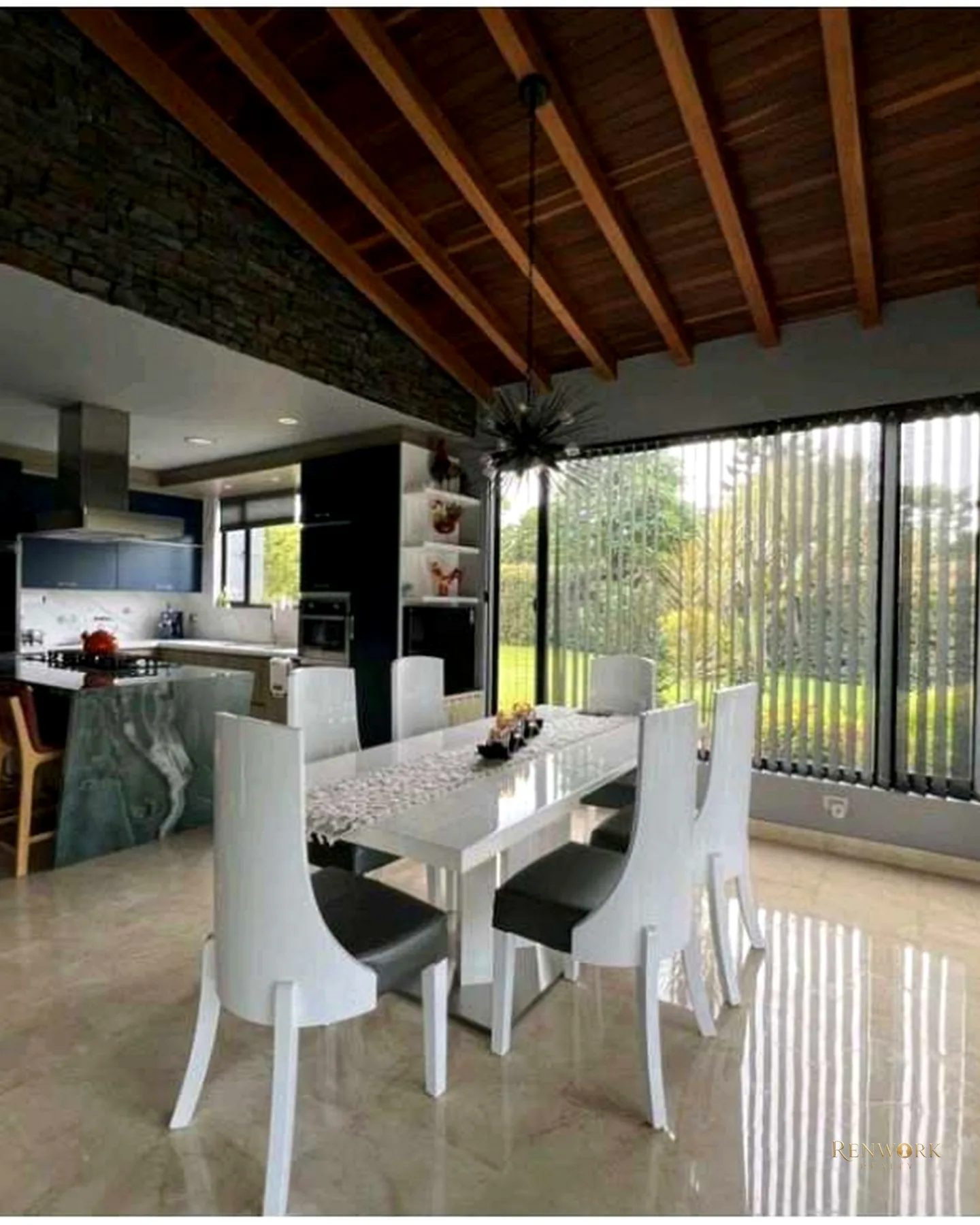 ESPECTACULAR CASA EN UNIDAD CERRADA EN EL RETIRO · foto 17