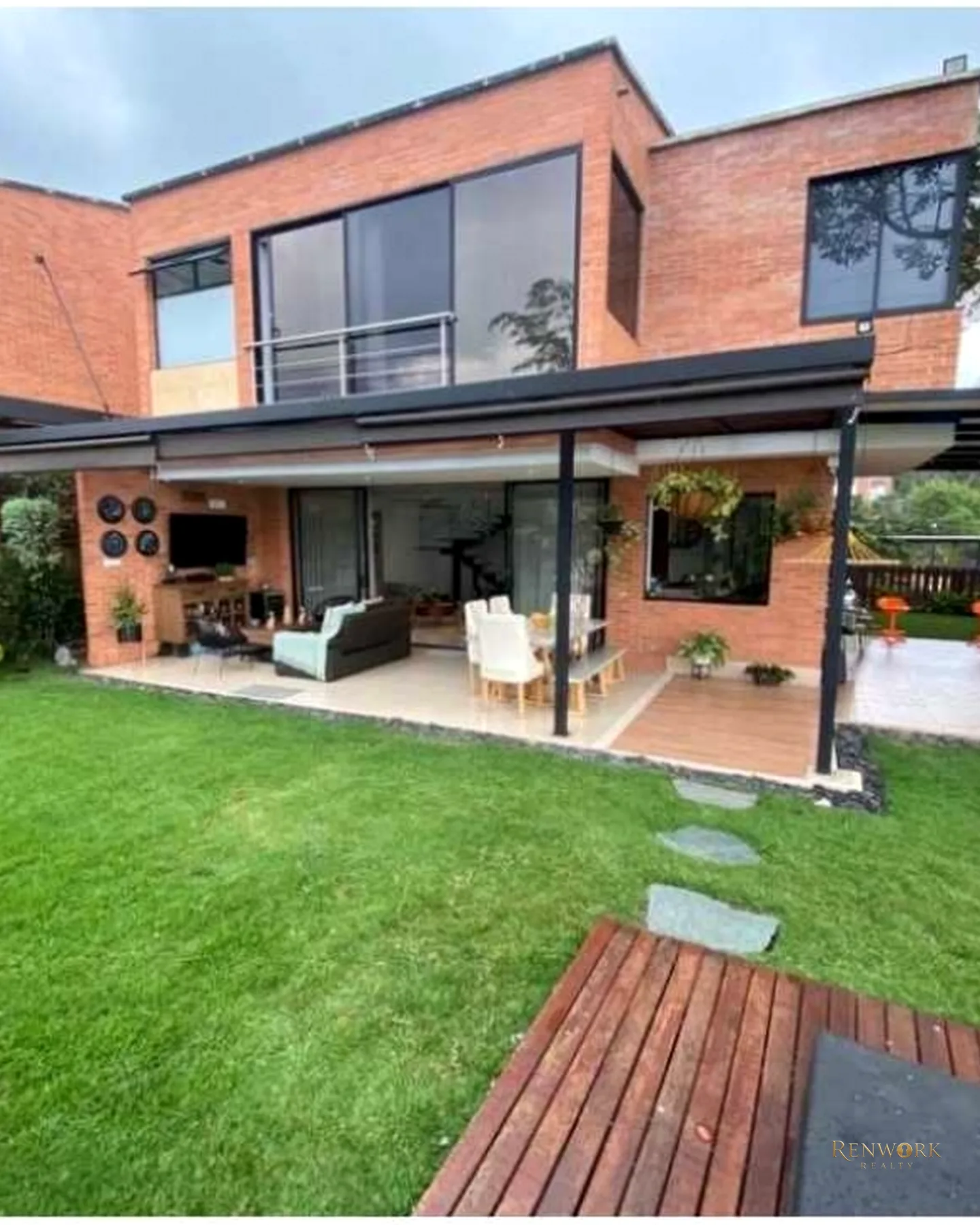 ESPECTACULAR CASA REMODELADA CON JACUZZI SECTOR LA CALLEJA · foto 17