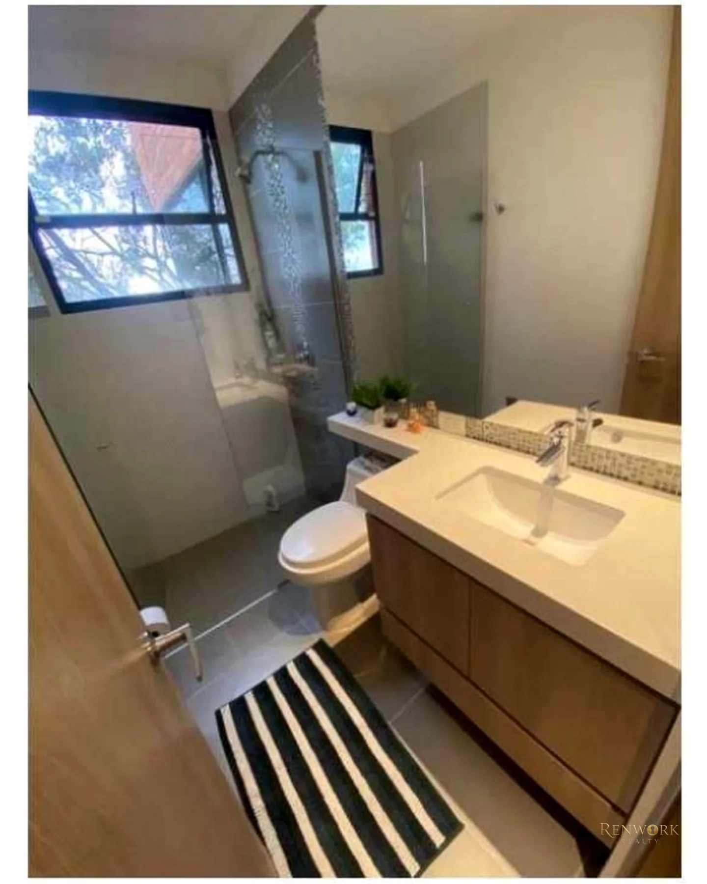 ESPECTACULAR CASA REMODELADA CON JACUZZI SECTOR LA CALLEJA · foto 14