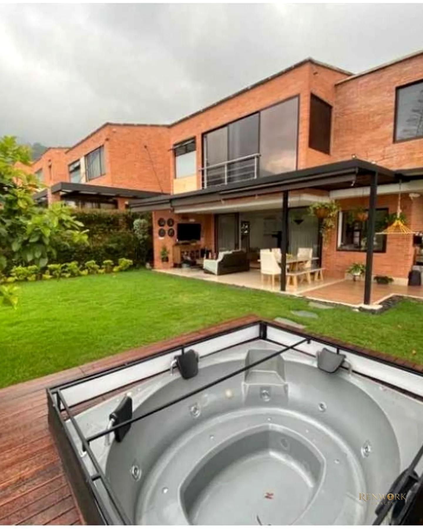 ESPECTACULAR CASA REMODELADA CON JACUZZI SECTOR LA CALLEJA · foto 20