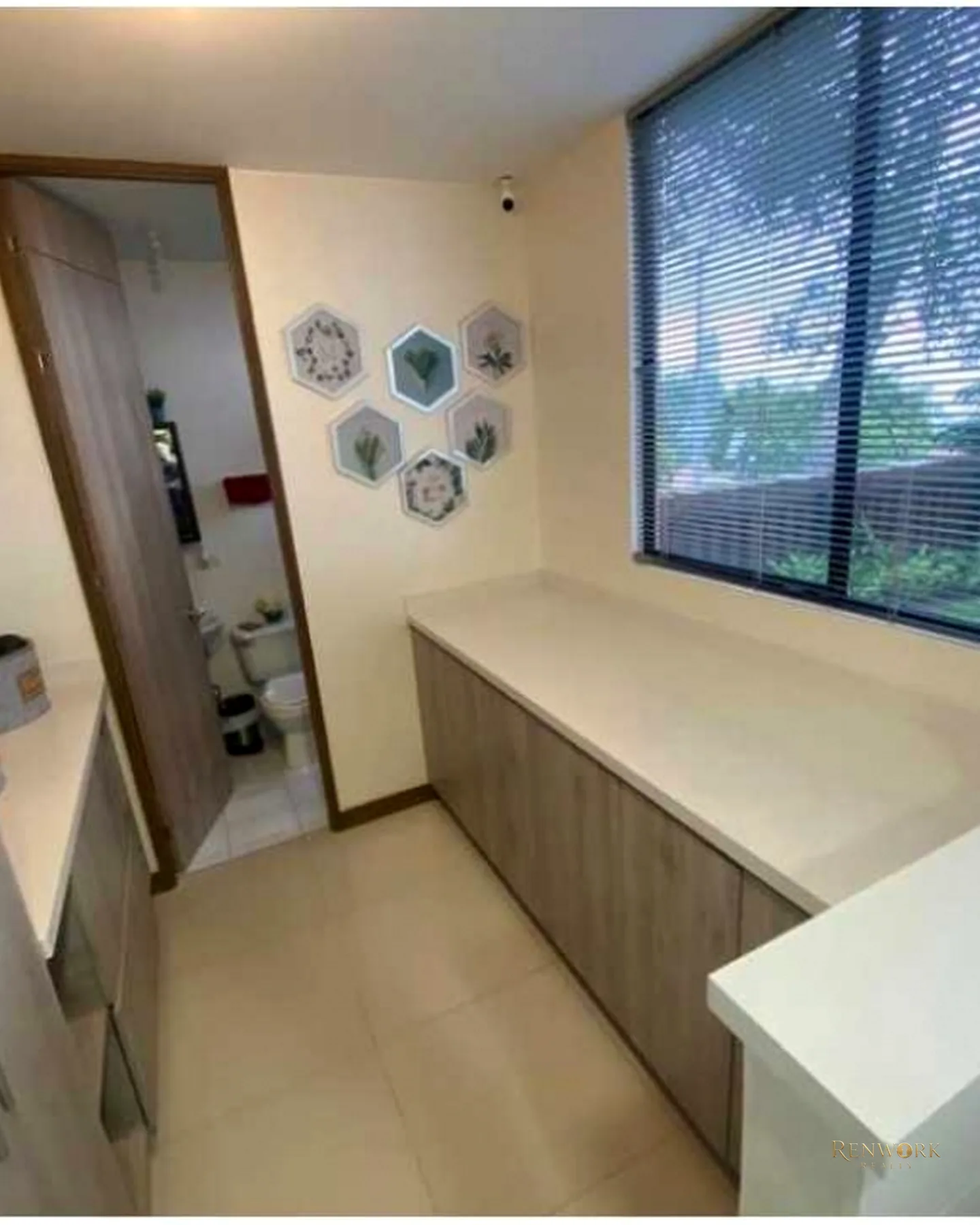 ESPECTACULAR CASA REMODELADA CON JACUZZI SECTOR LA CALLEJA · foto 16