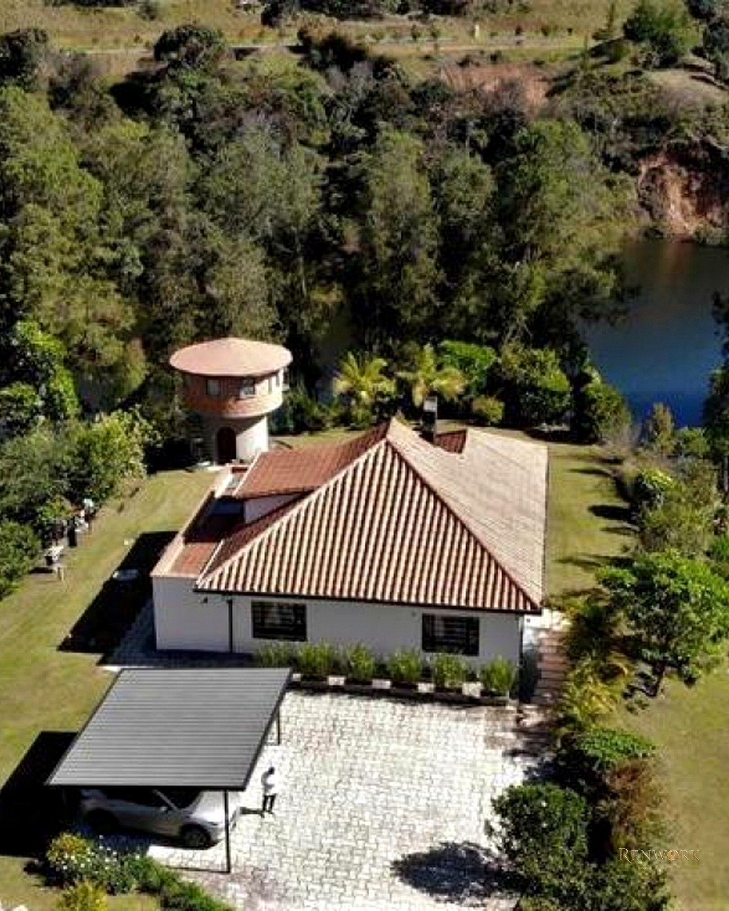 ESPECTACULAR PROPIEDAD CON LAGO PRIVADO EN EL ORIENTE ANTIOQUEÑO · foto 1