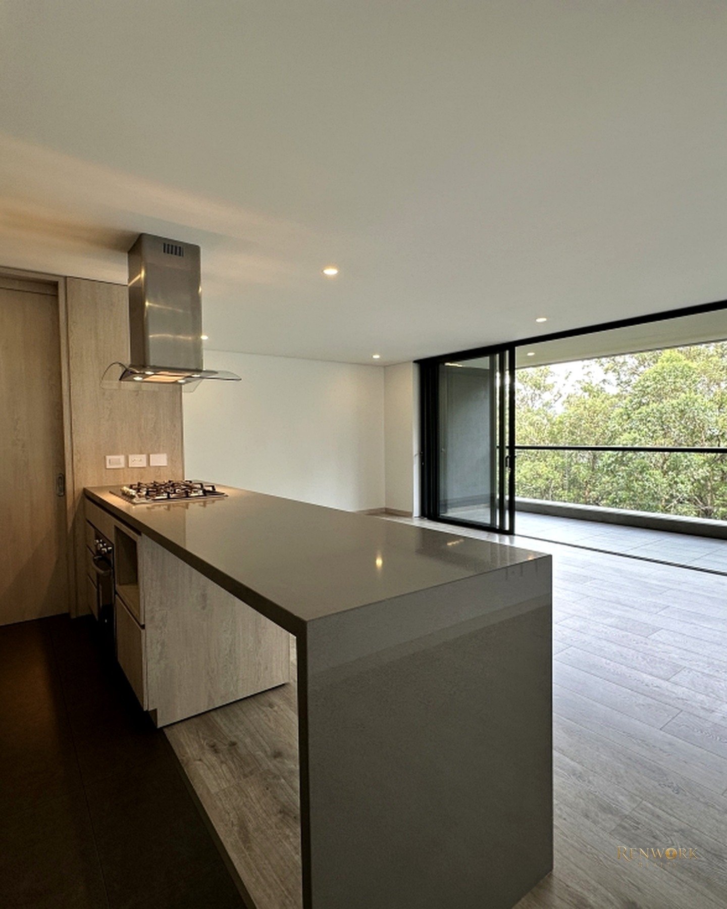 ESTRENA APARTAMENTO EN EL POBLADO CON VISTA VERDE · foto 1