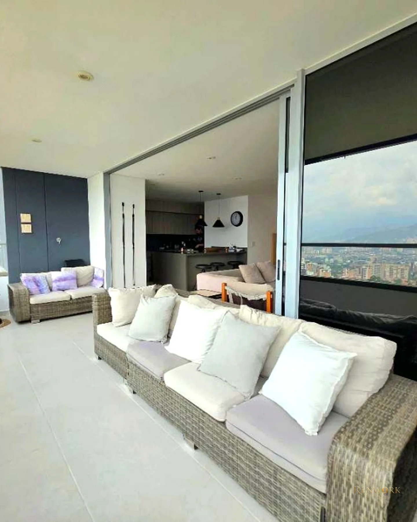 EXCELENTE APARTAMENTO EN VENTA EN ENVIGADO LOMA LOS MESA · foto 4