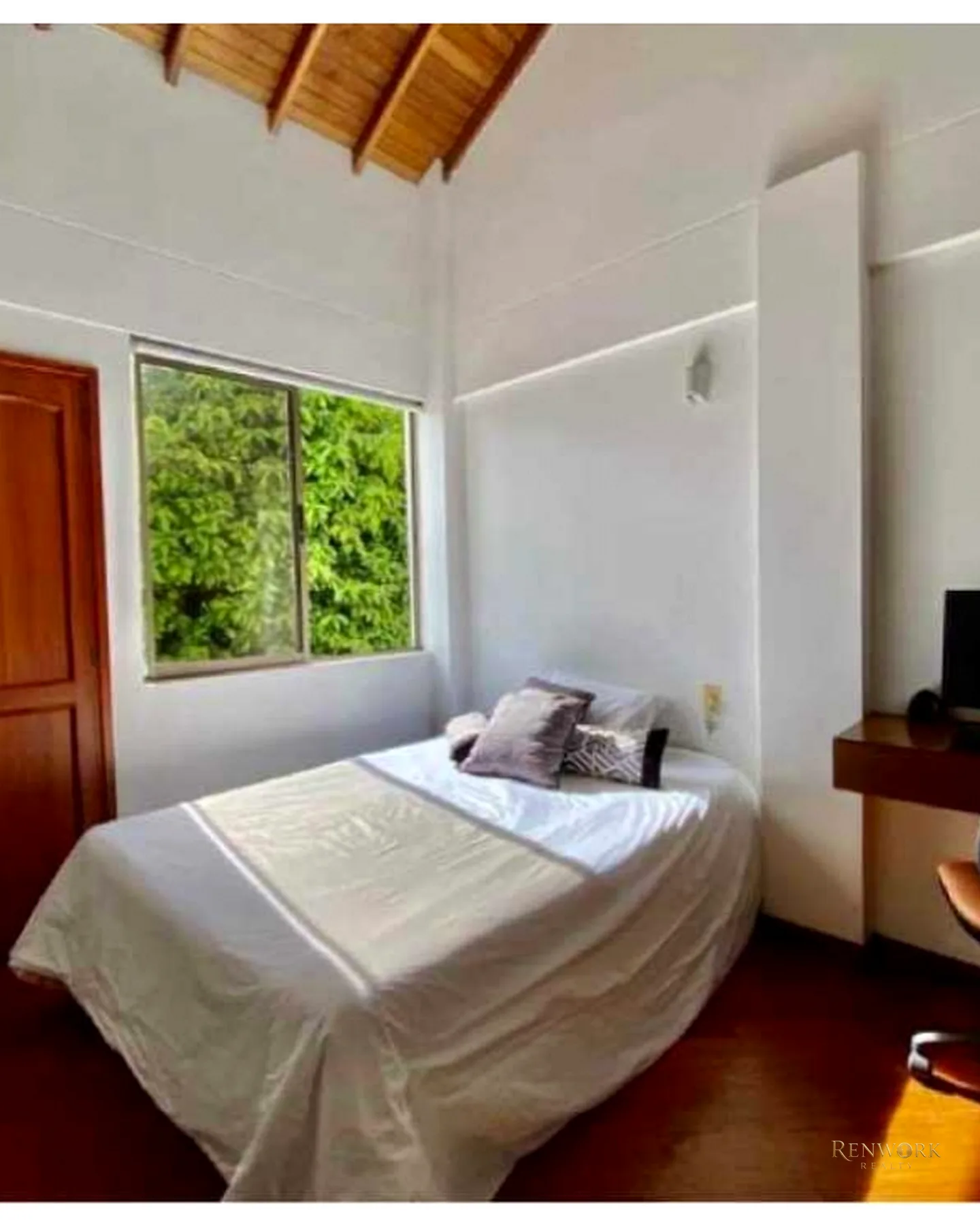 EXCELENTE CASA SECTOR LOS BALSOS POBLADO DE SAN LORENZO · foto 11