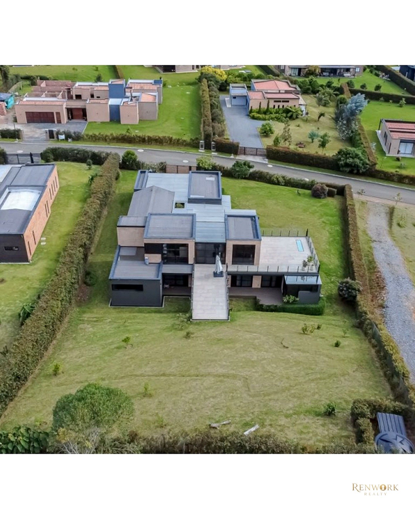Vista de EXCLUSIVA CASA CAMPESTRE EN VENTA DE 455 MT2 - LA CEJA