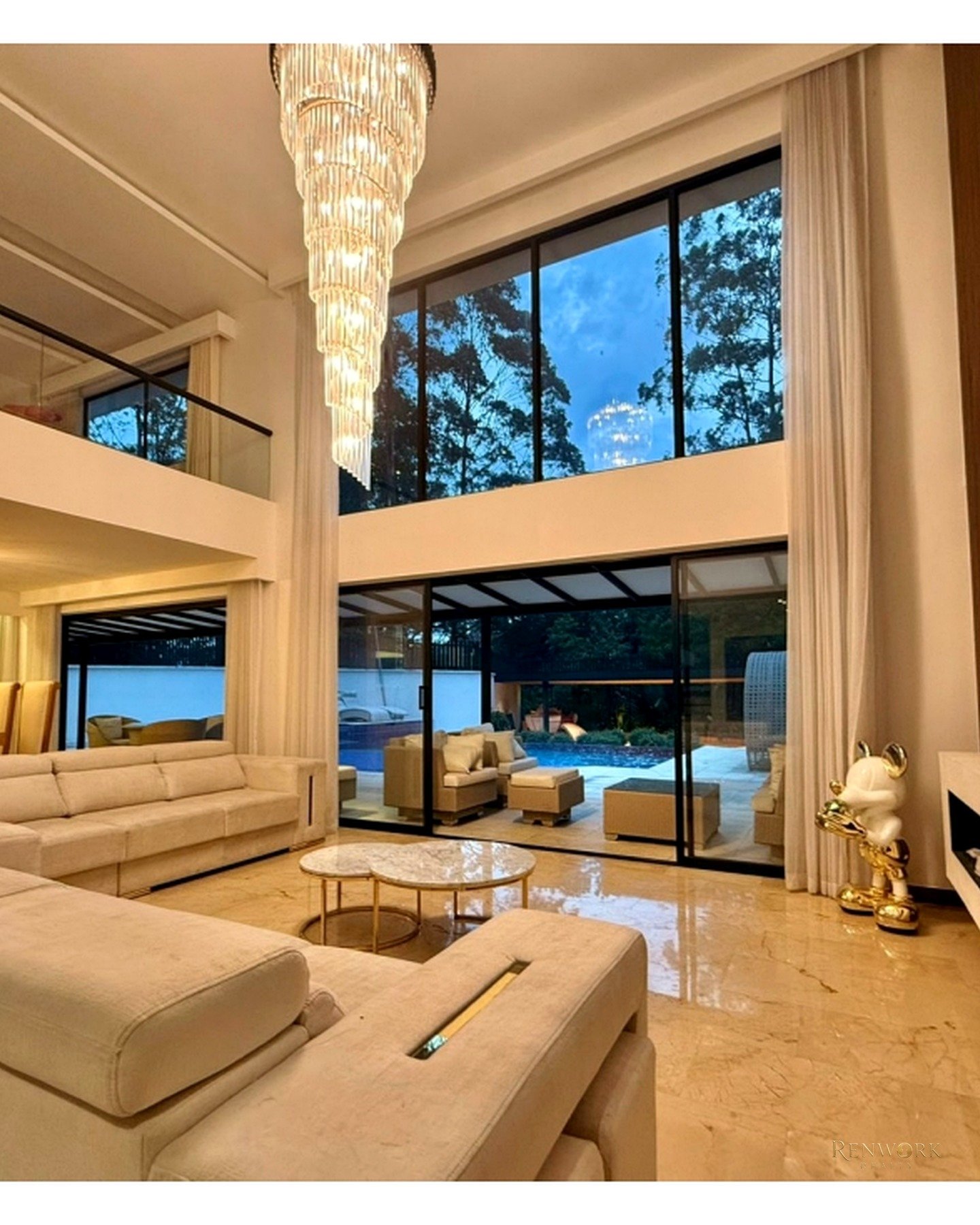 Vista de EXCLUSIVA CASA DE LUJO EN LOS BALSOS
