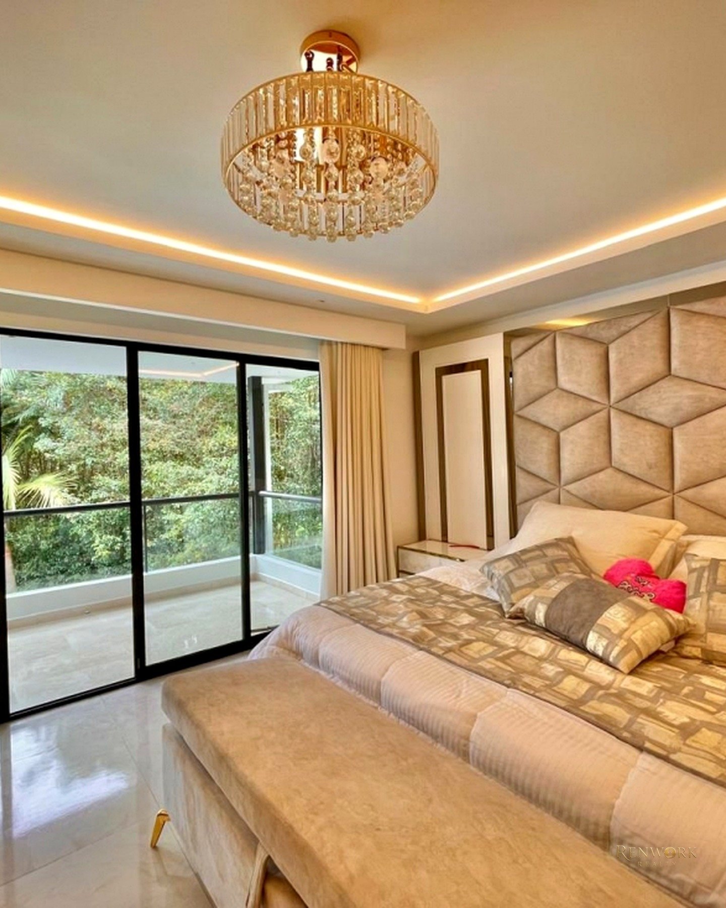 EXCLUSIVA CASA DE LUJO EN LOS BALSOS · foto 9