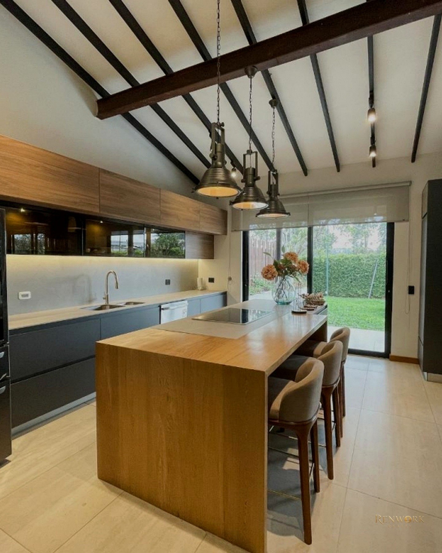 EXCLUSIVA CASA EN LLANOGRANDE · foto 5