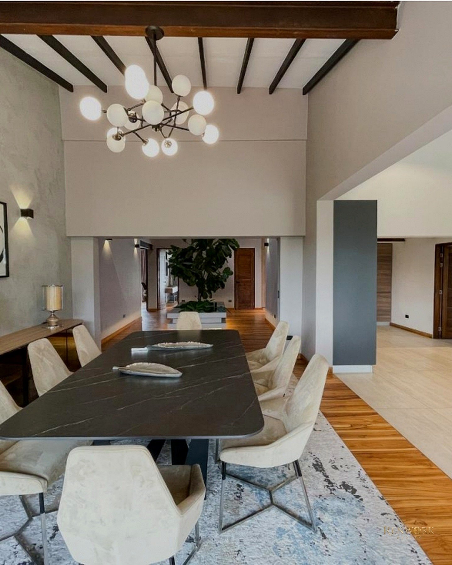 EXCLUSIVA CASA EN LLANOGRANDE · foto 4