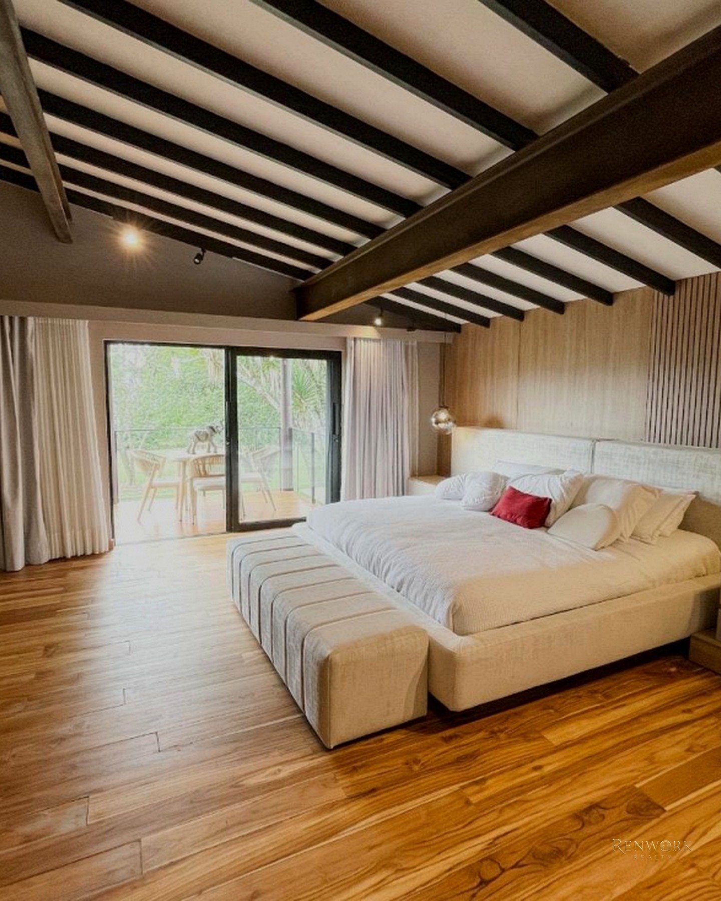 EXCLUSIVA CASA EN LLANOGRANDE · foto 10