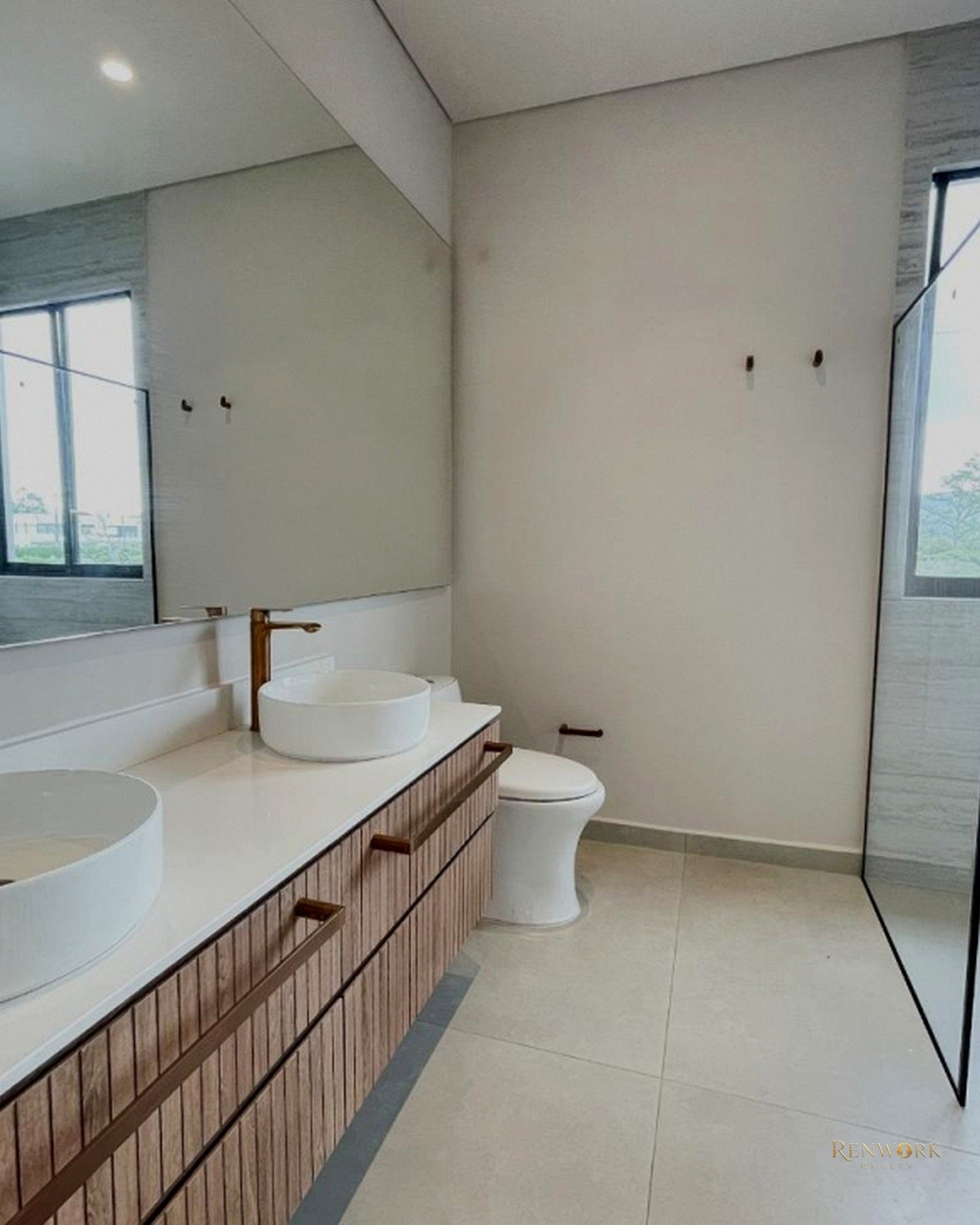 EXCLUSIVA CASA EN LLANOGRANDE · foto 14