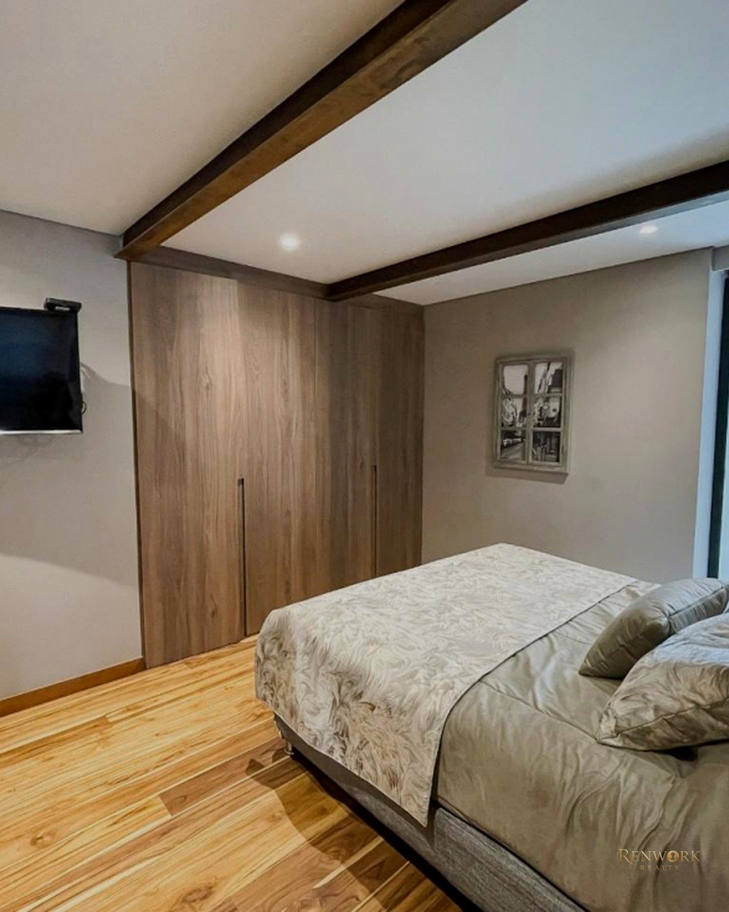 EXCLUSIVA CASA EN LLANOGRANDE · foto 16