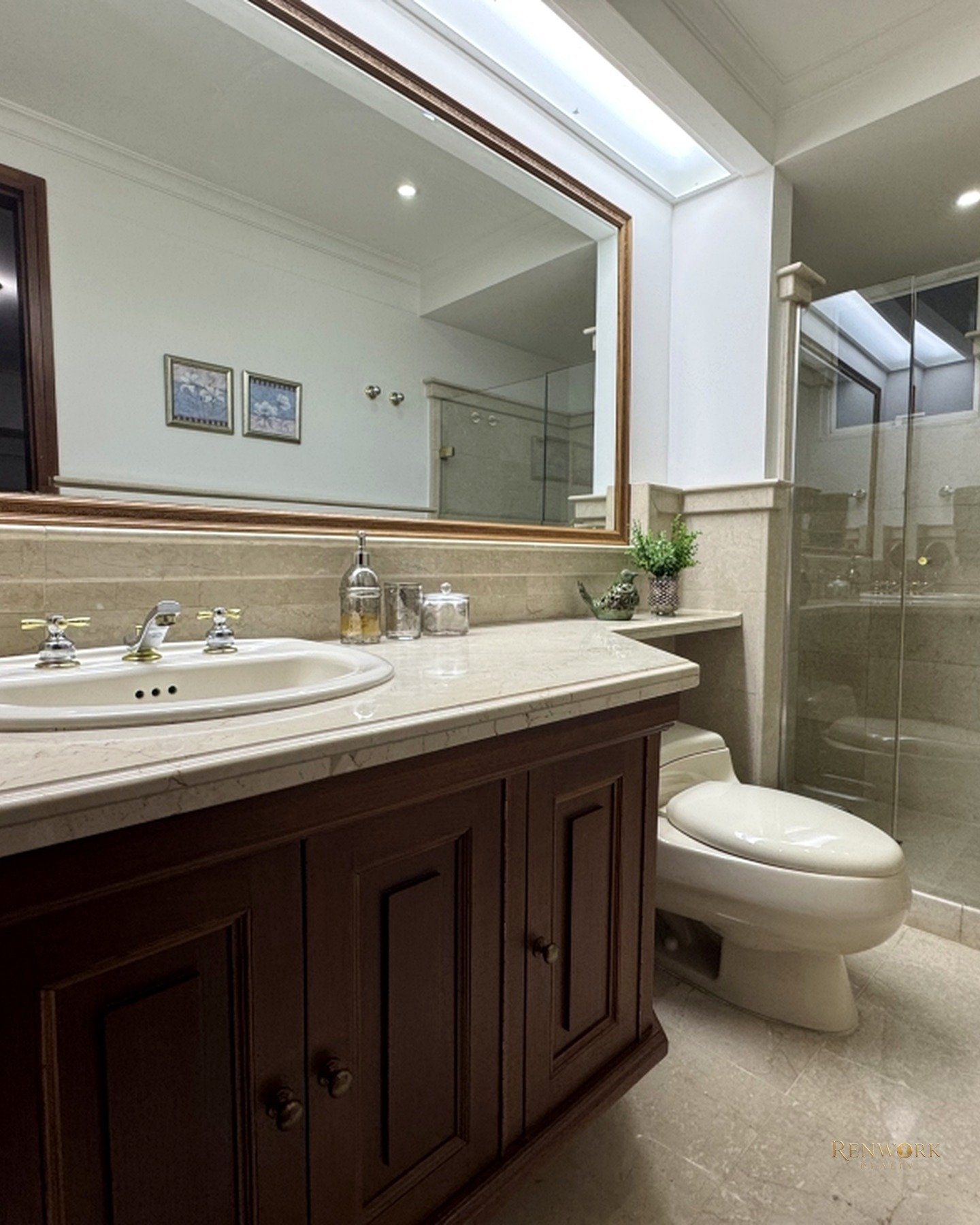 EXCLUSIVA CASA ESQUINERA EN VENTA EN LOMA DE BENEDICTINOS, ENVIGADO · foto 13