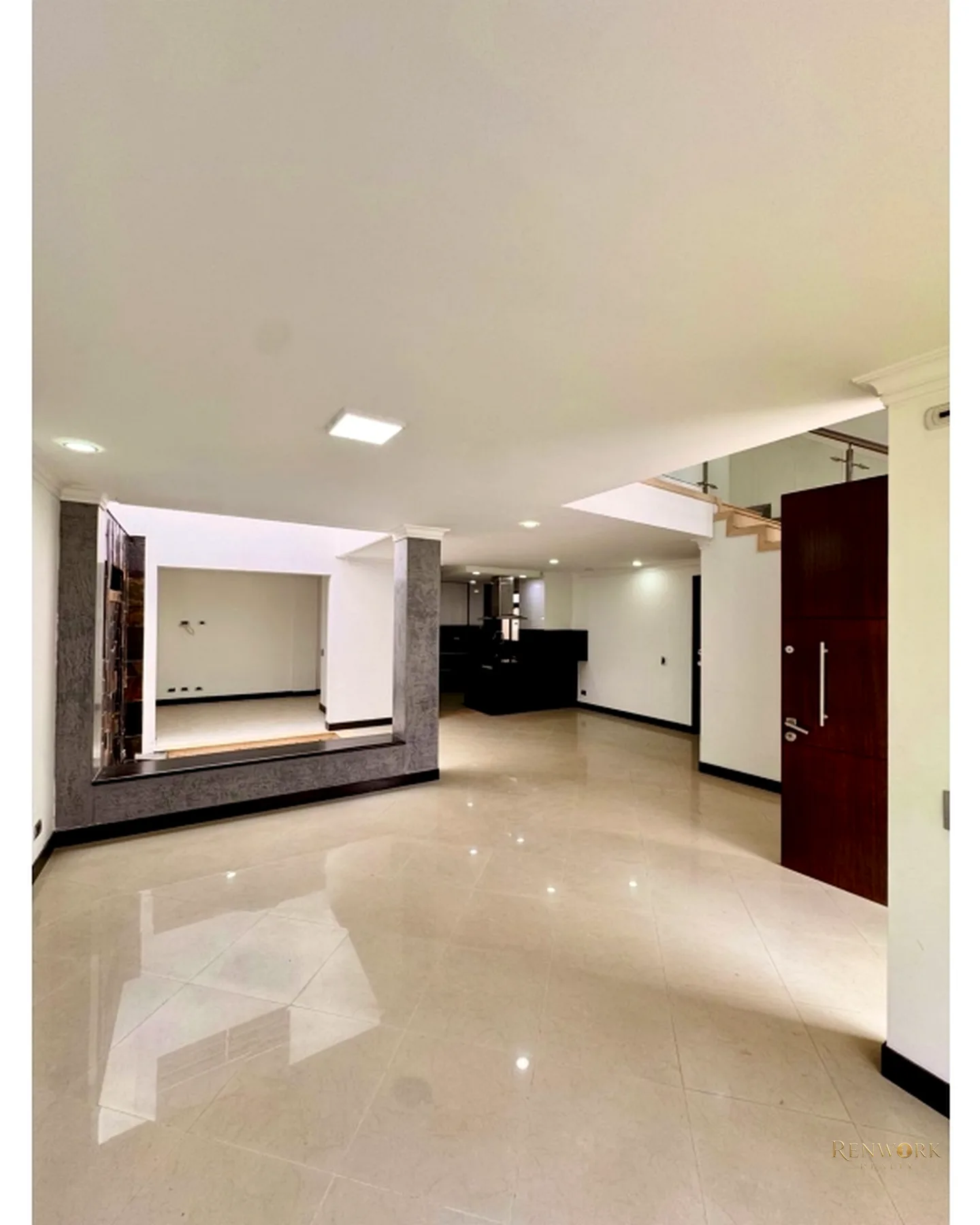 EXCLUSIVA CASA PARA LA VENTA EN SABANETA · foto 1