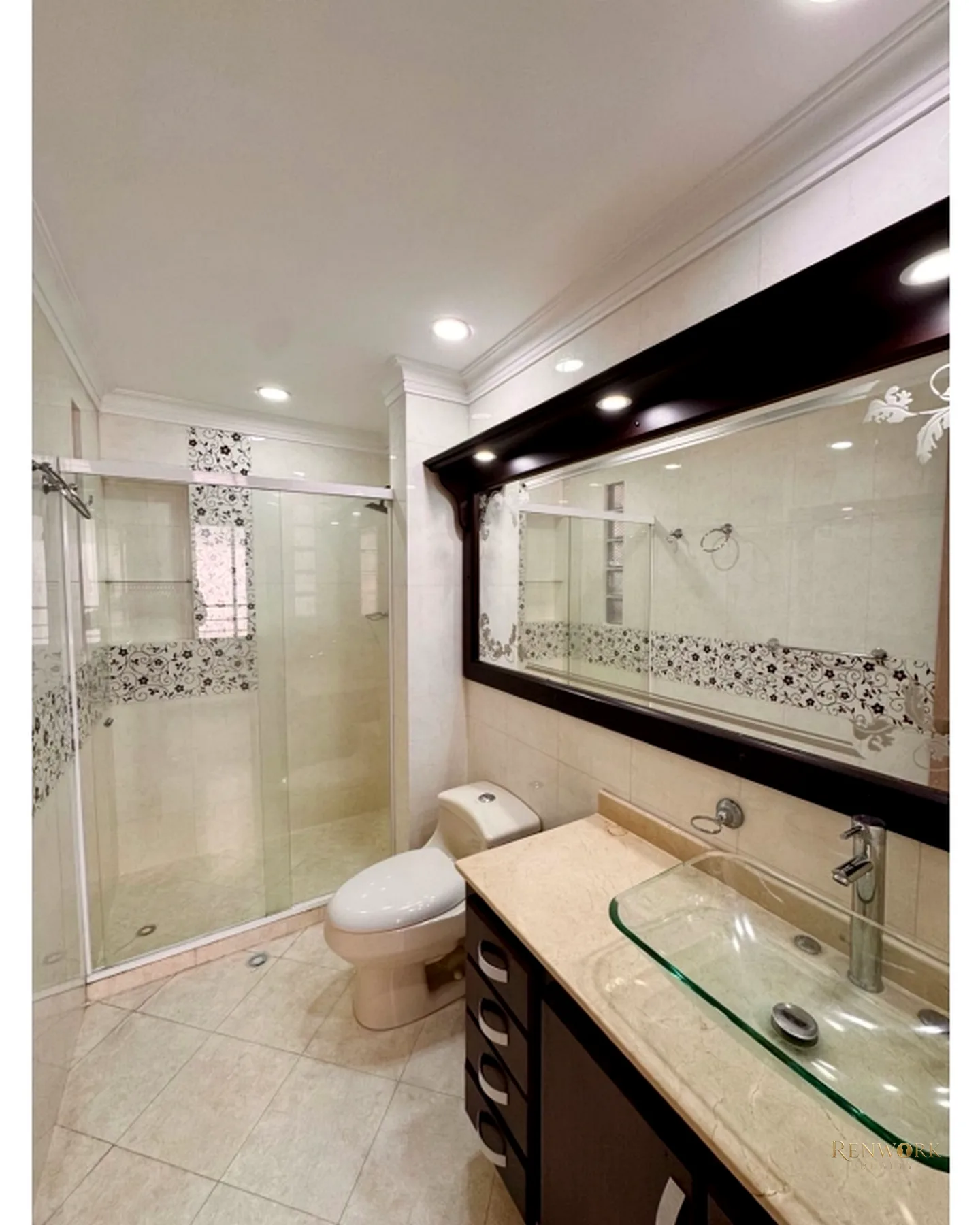 EXCLUSIVA CASA PARA LA VENTA EN SABANETA · foto 8
