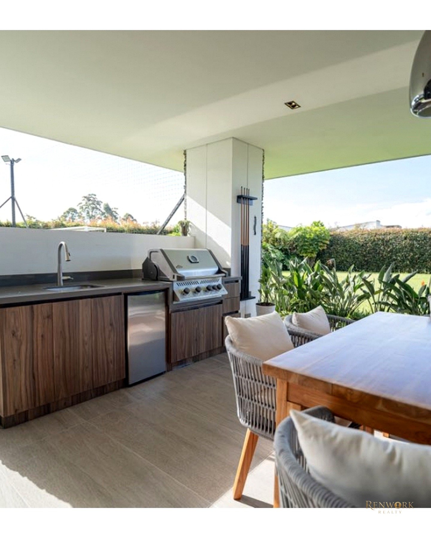 EXCLUSIVA PROPIEDAD EN VENTA - LLANO GRANDE 2250 MT2 · foto 9