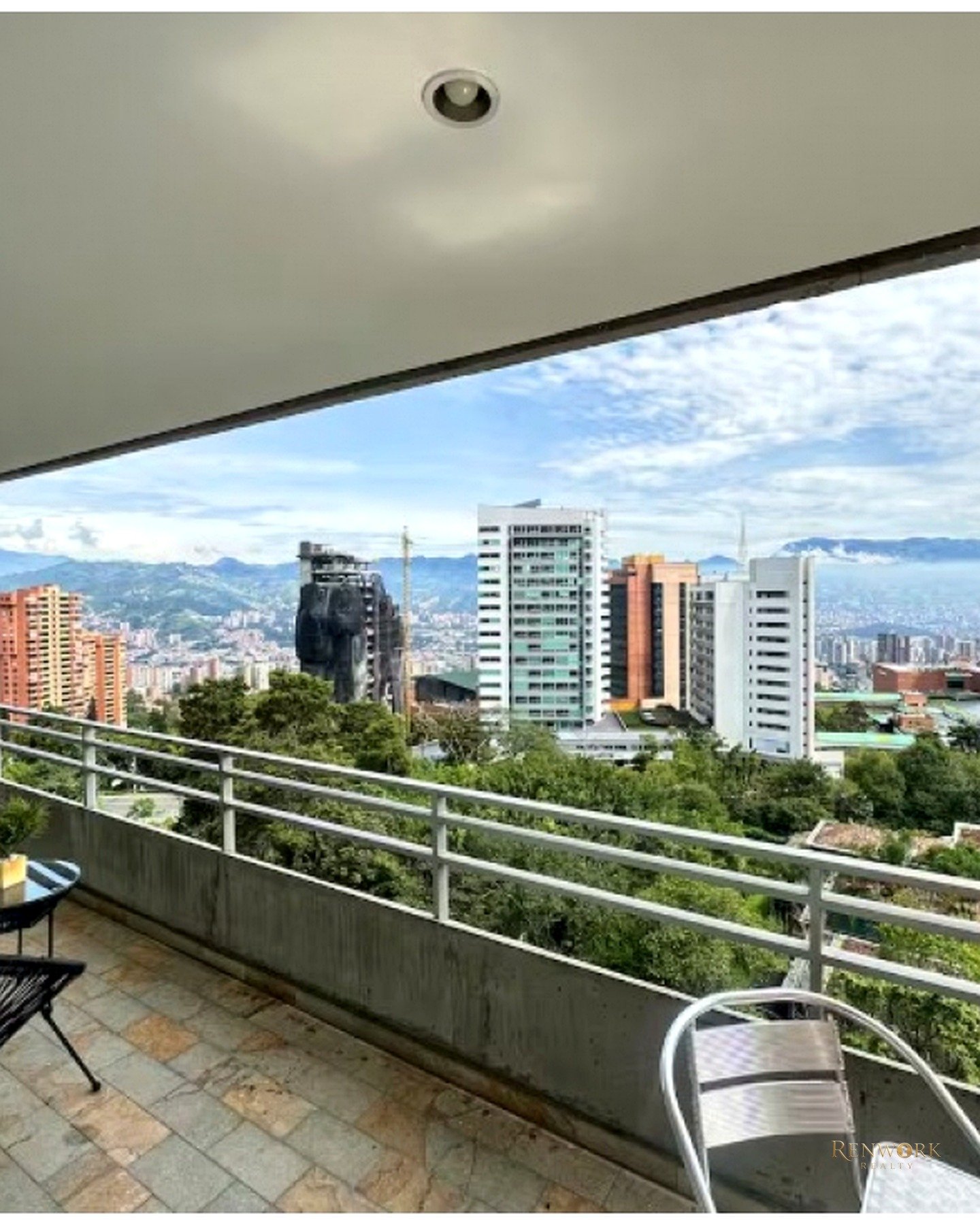 Vista de EXCLUSIVIDAD FRENTE A EL TESORO
