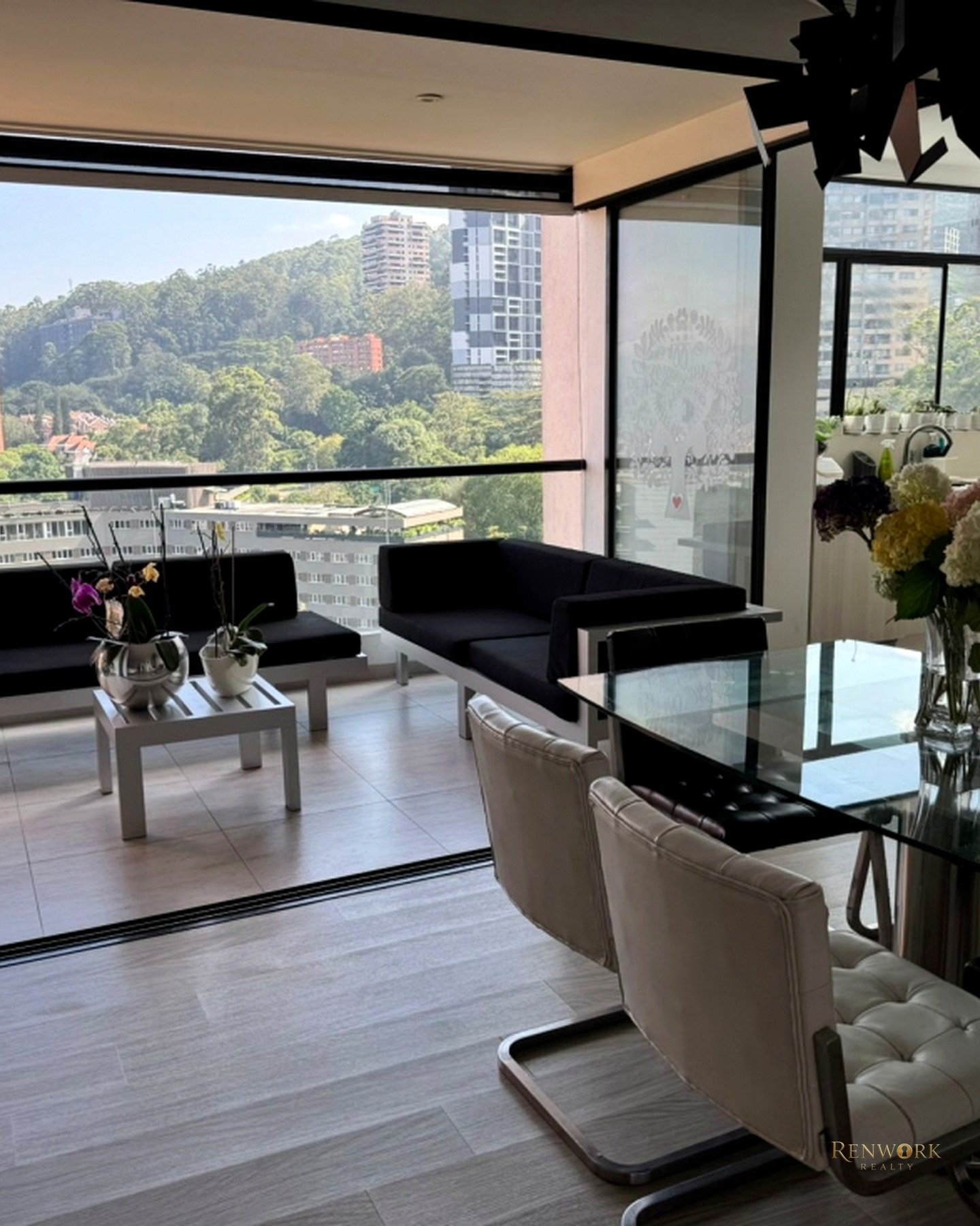 Vista de EXCLUSIVO APARTAMENTO EN VENTA EN SECTOR LAS LOMAS 2