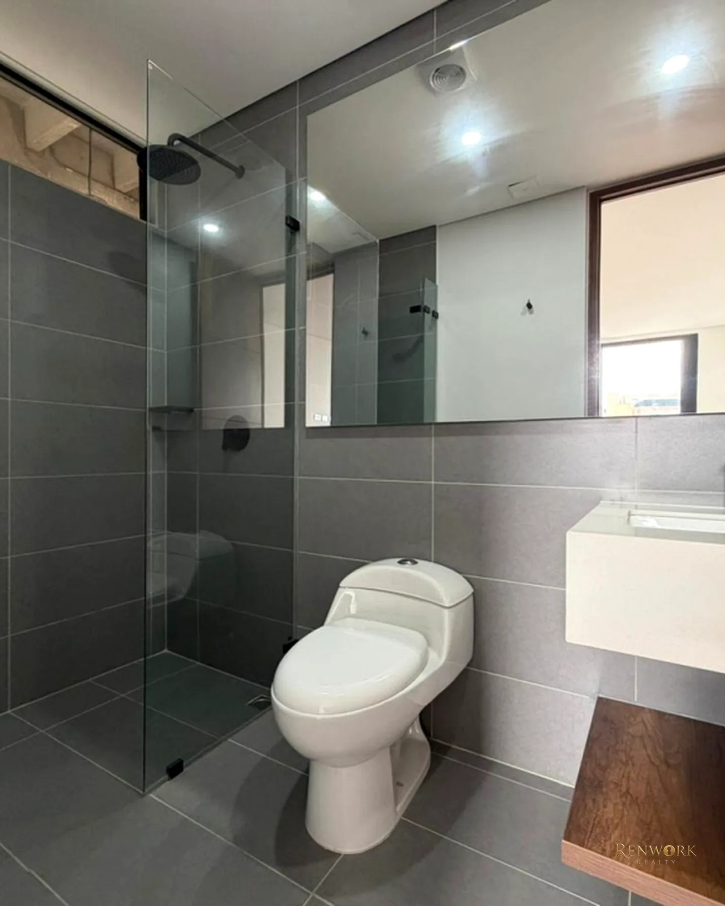 EXCLUSIVO APARTAMENTO NUEVO EN CONTREE PALMAS ALTO DEL POBLADO 143M2 · foto 9