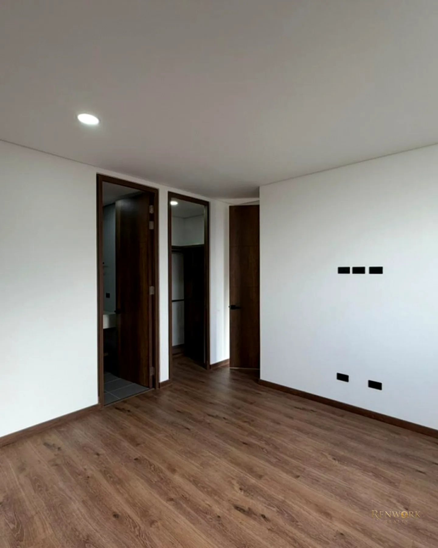 EXCLUSIVO APARTAMENTO NUEVO EN CONTREE PALMAS ALTO DEL POBLADO 143M2 · foto 7