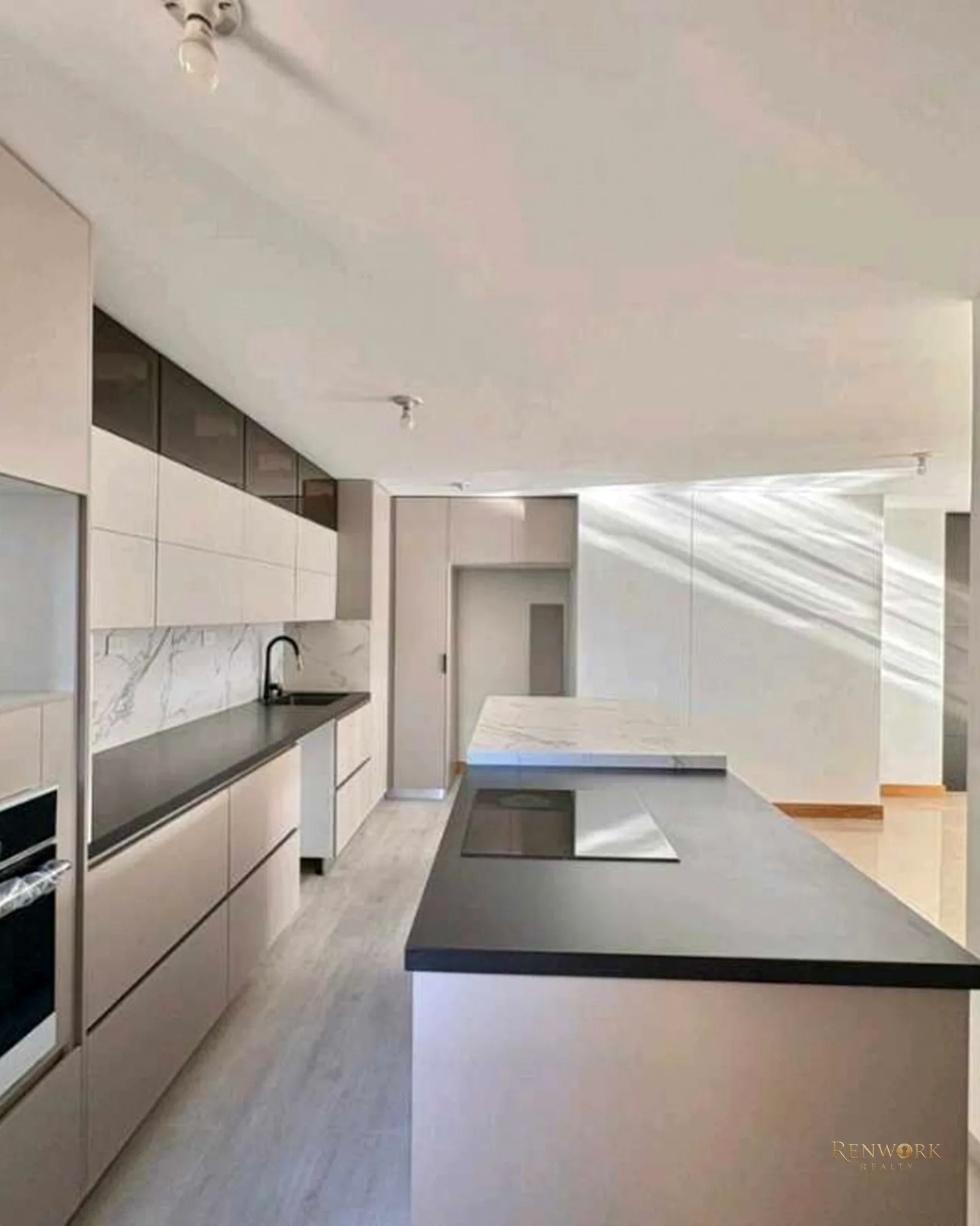 EXCLUSIVO APARTAMENTO REMODELADO CERCA AL TESORO POBLADO · foto 2