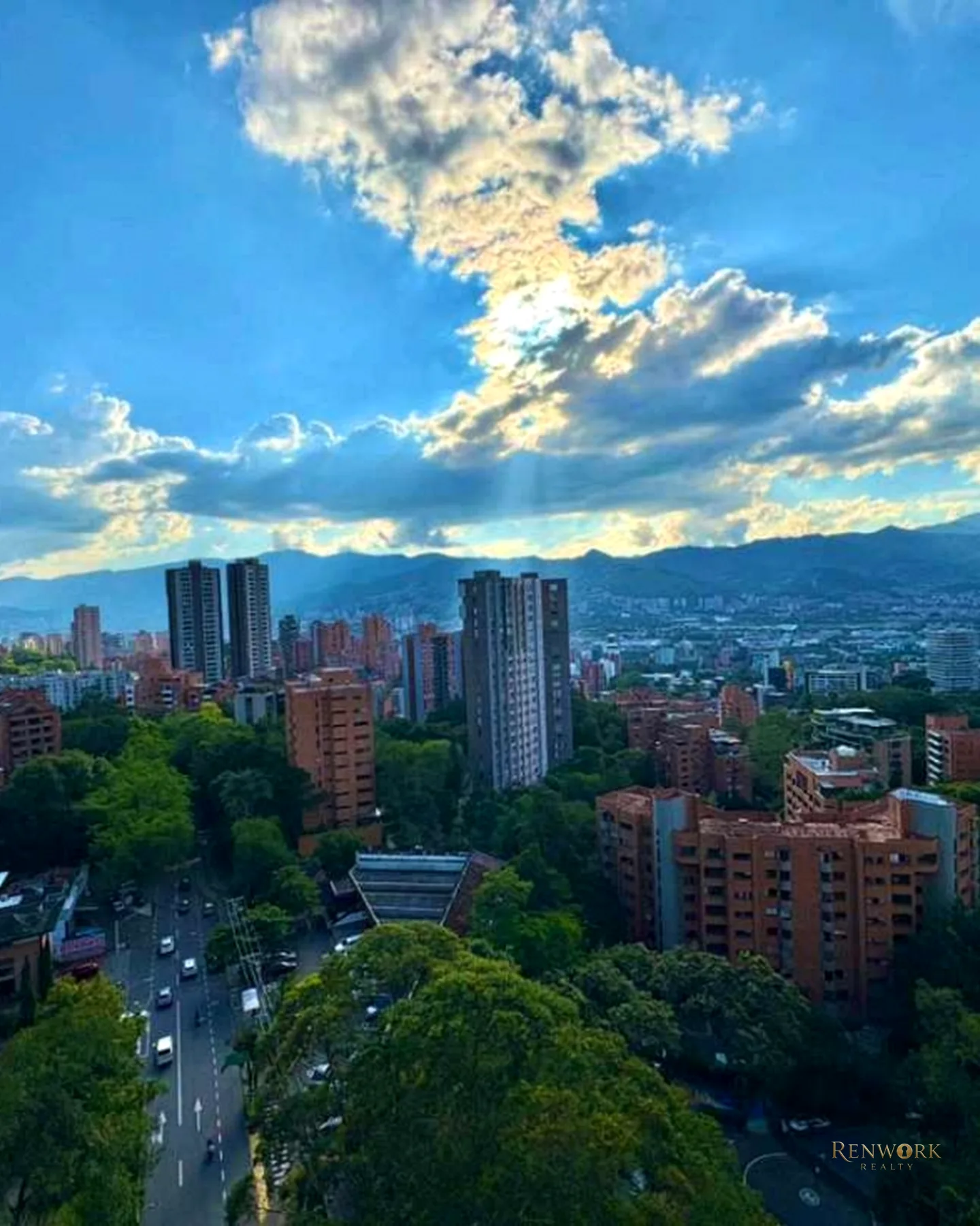 EXCLUSIVO APARTAMENTO REMODELADO CERCA AL TESORO POBLADO · foto 17