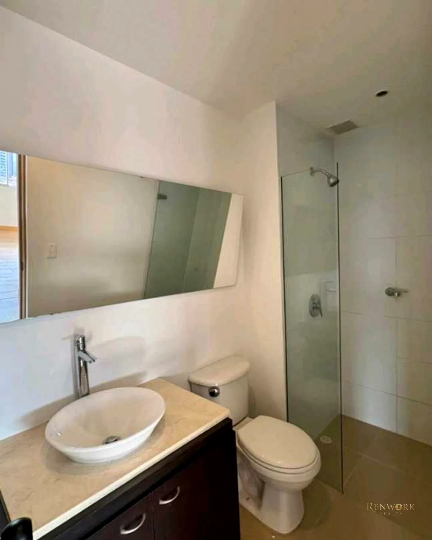 EXCLUSIVO APARTAMENTO REMODELADO CERCA AL TESORO POBLADO · foto 13